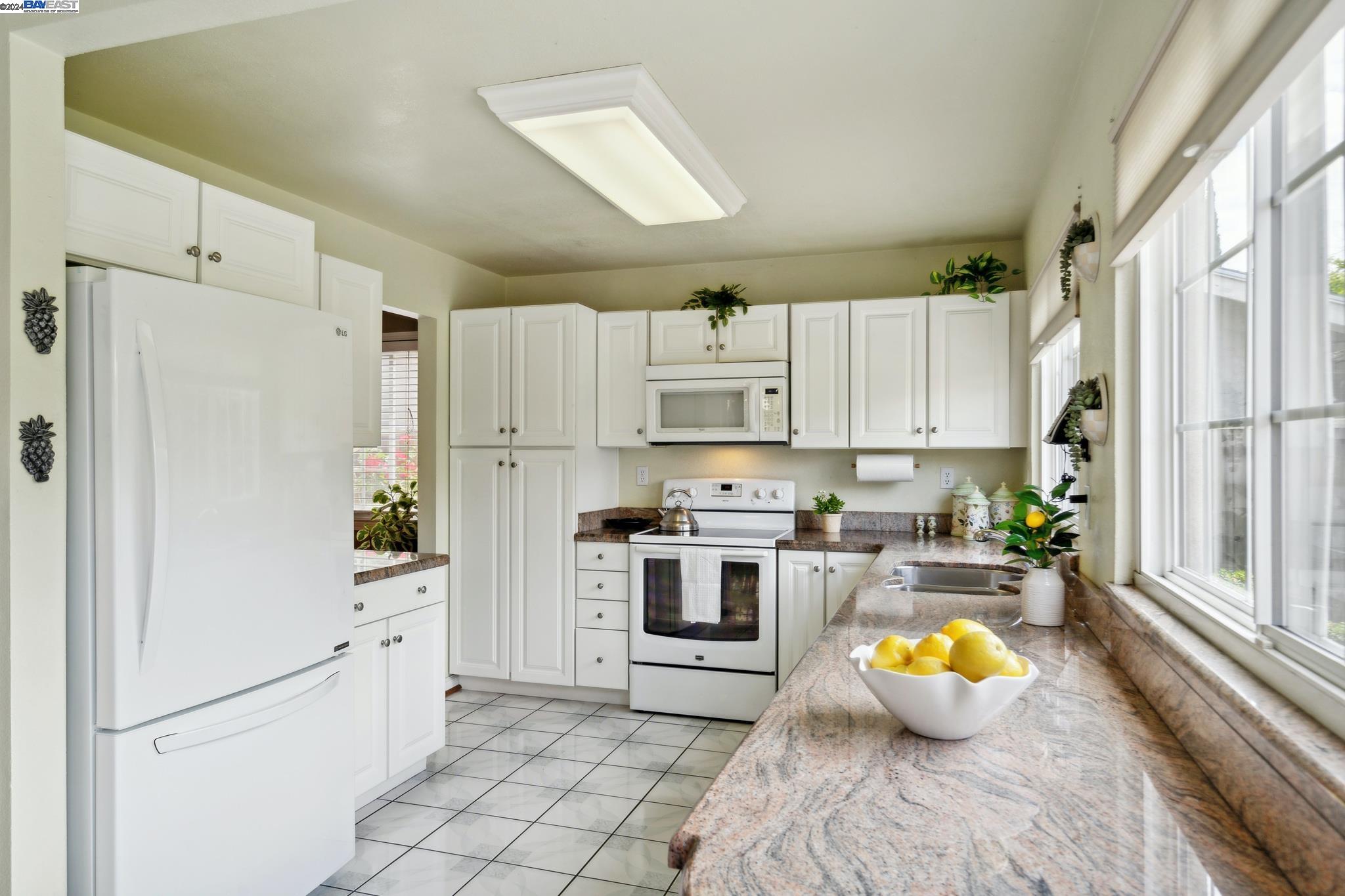 3419 Lake Arrowhead Ave