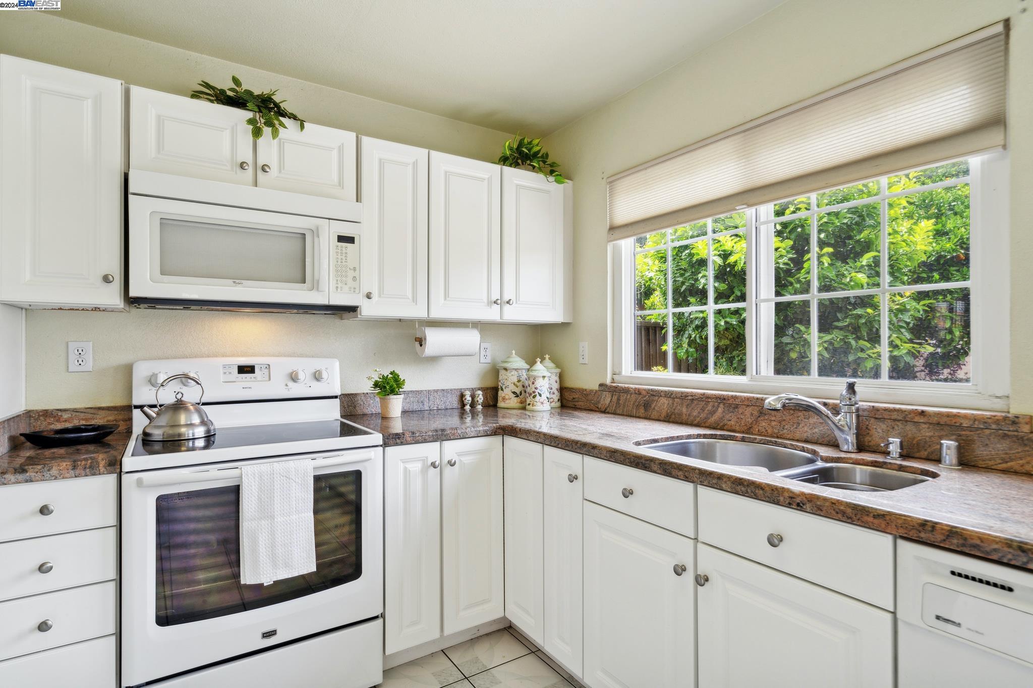 3419 Lake Arrowhead Ave