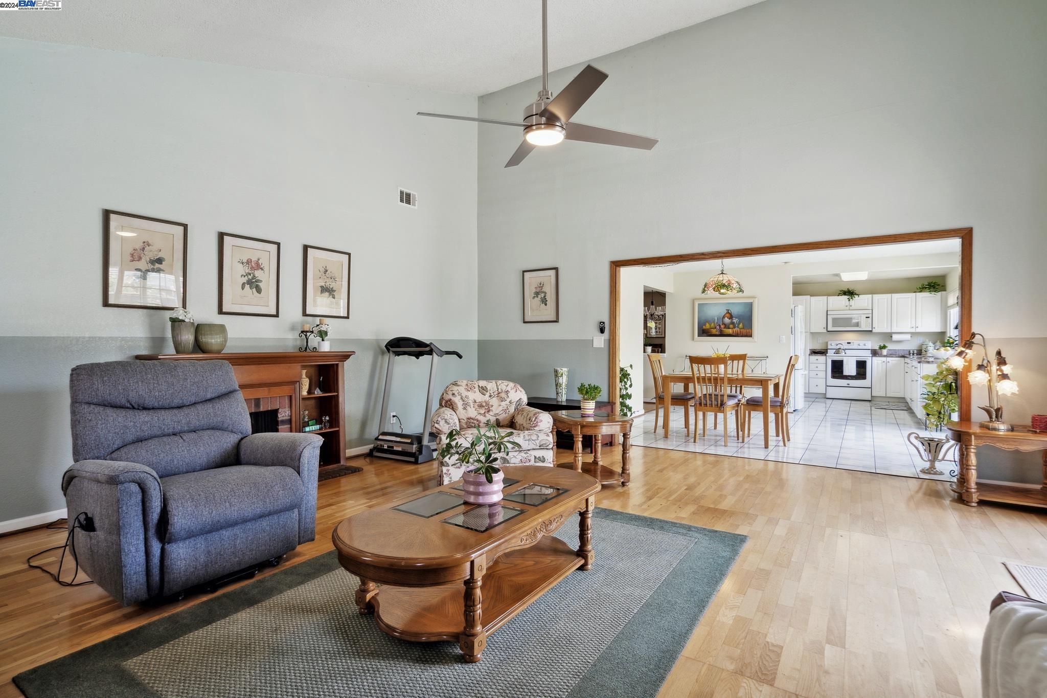 3419 Lake Arrowhead Ave