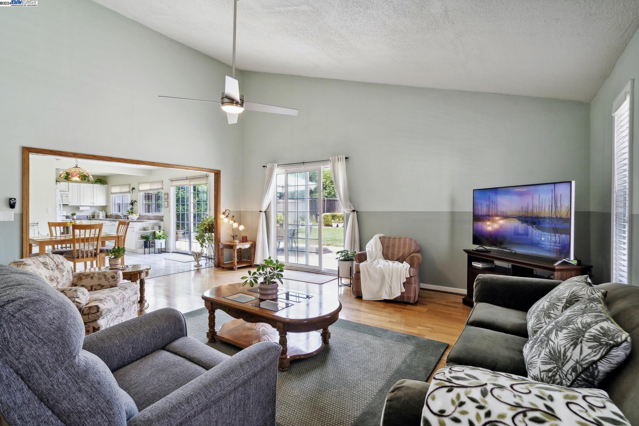 3419 Lake Arrowhead Ave