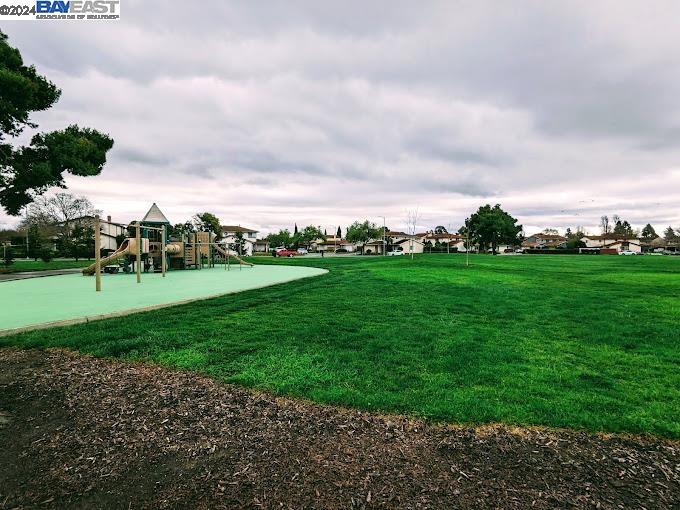 3419 Lake Arrowhead Ave