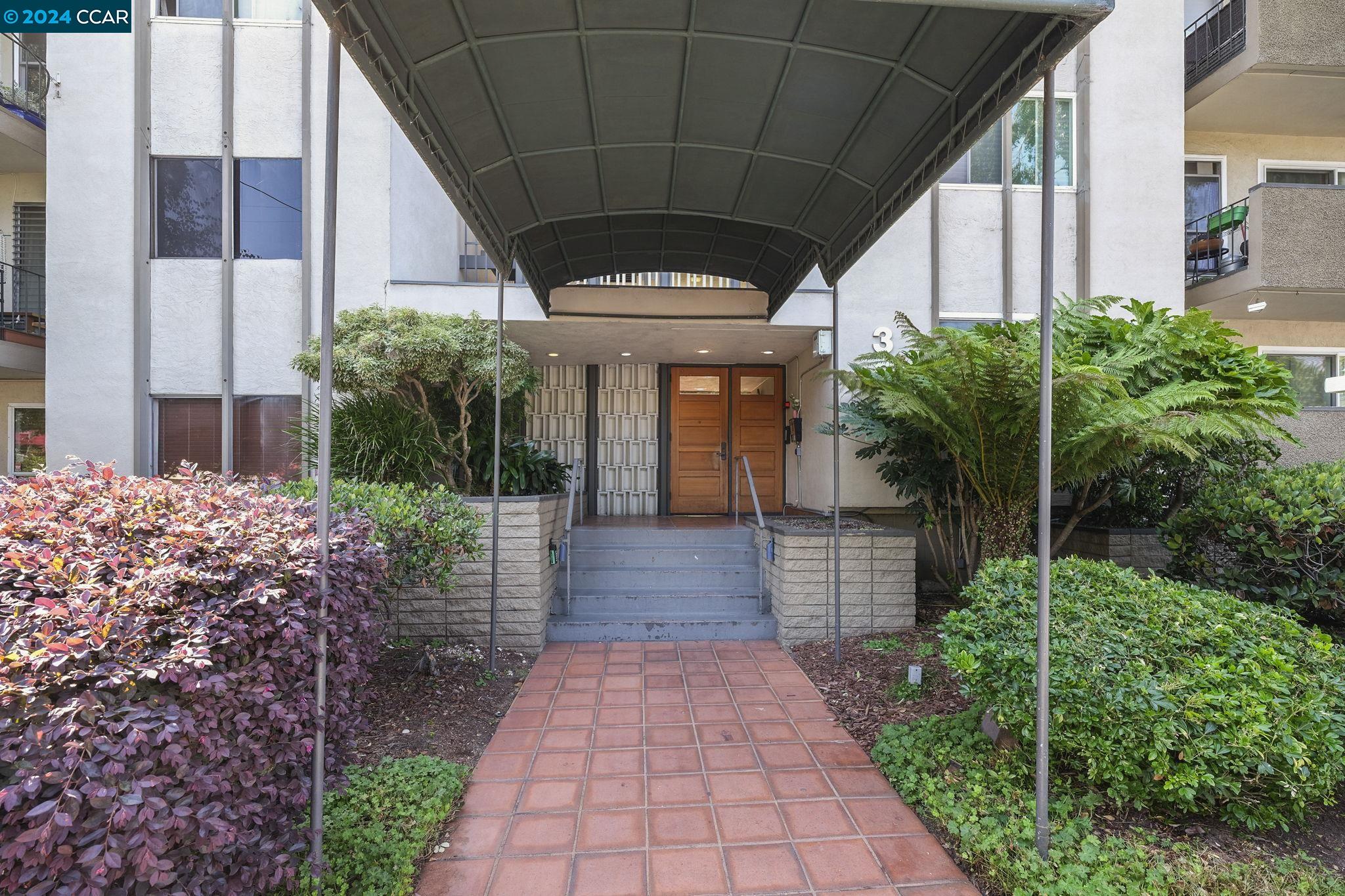 360 Vernon St # 212