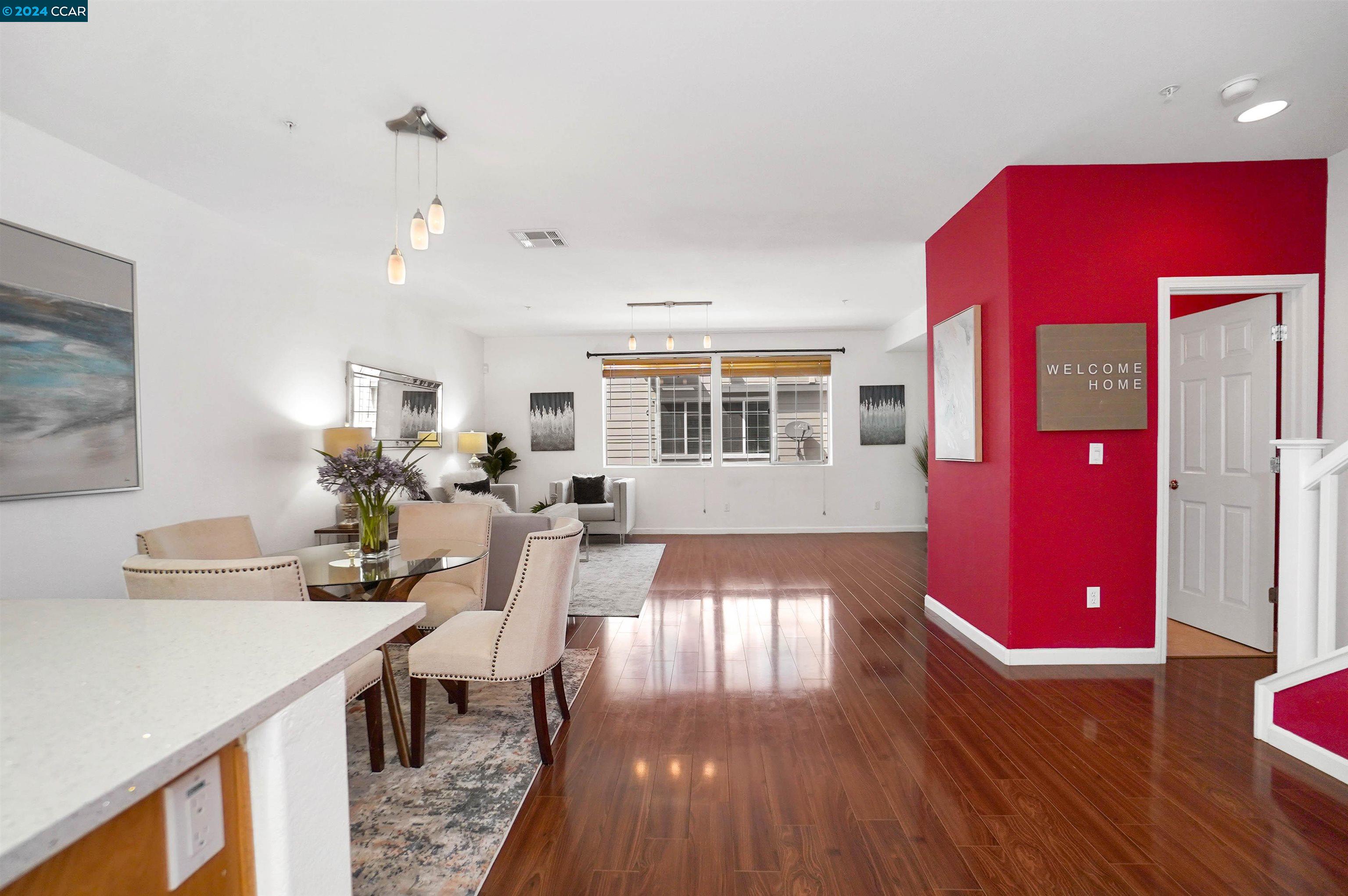 1020 Summer Ln