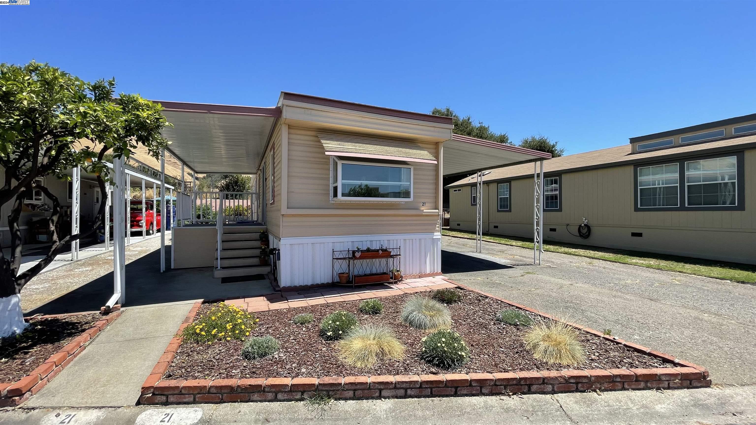 711 Old Canyon Rd # 21