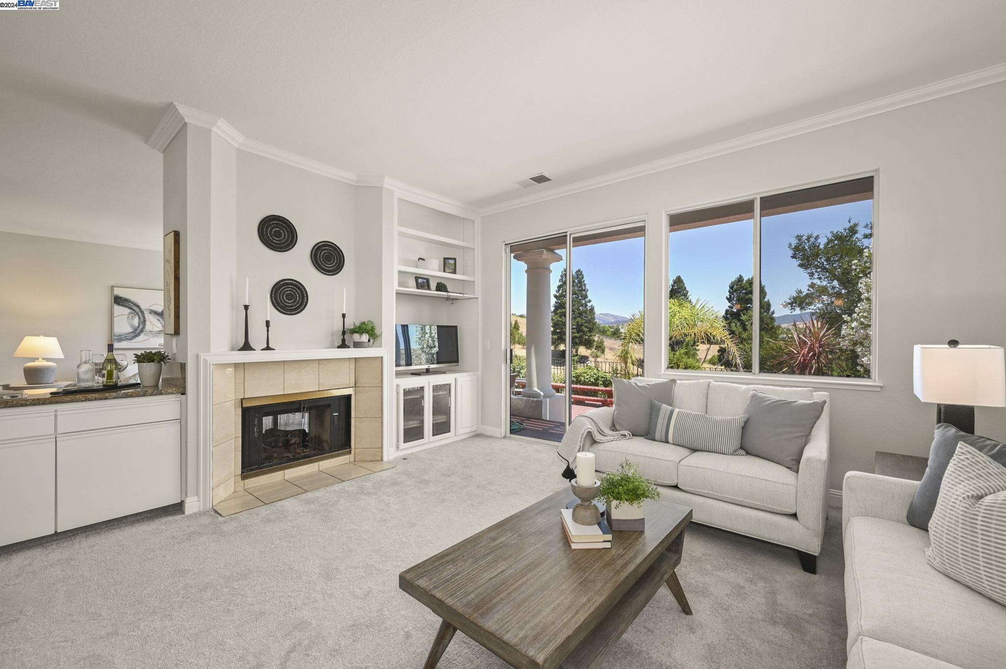 1300 Canyon Side Ave