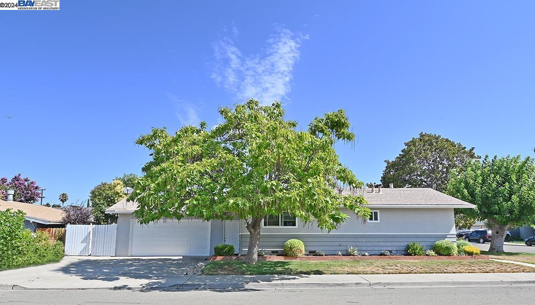 618 Falcon Way