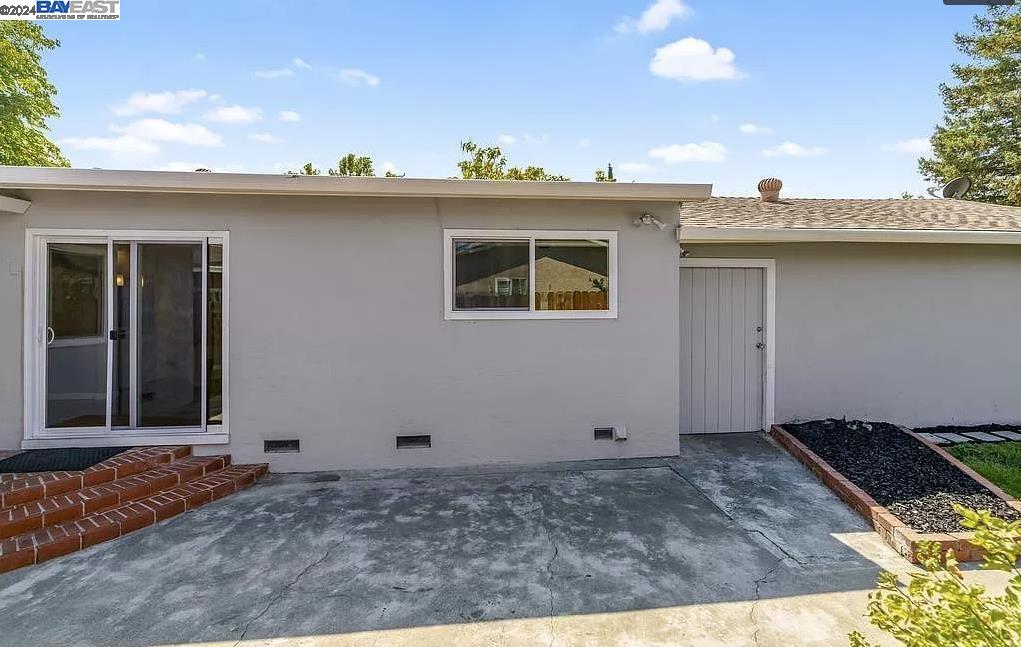 618 Falcon Way