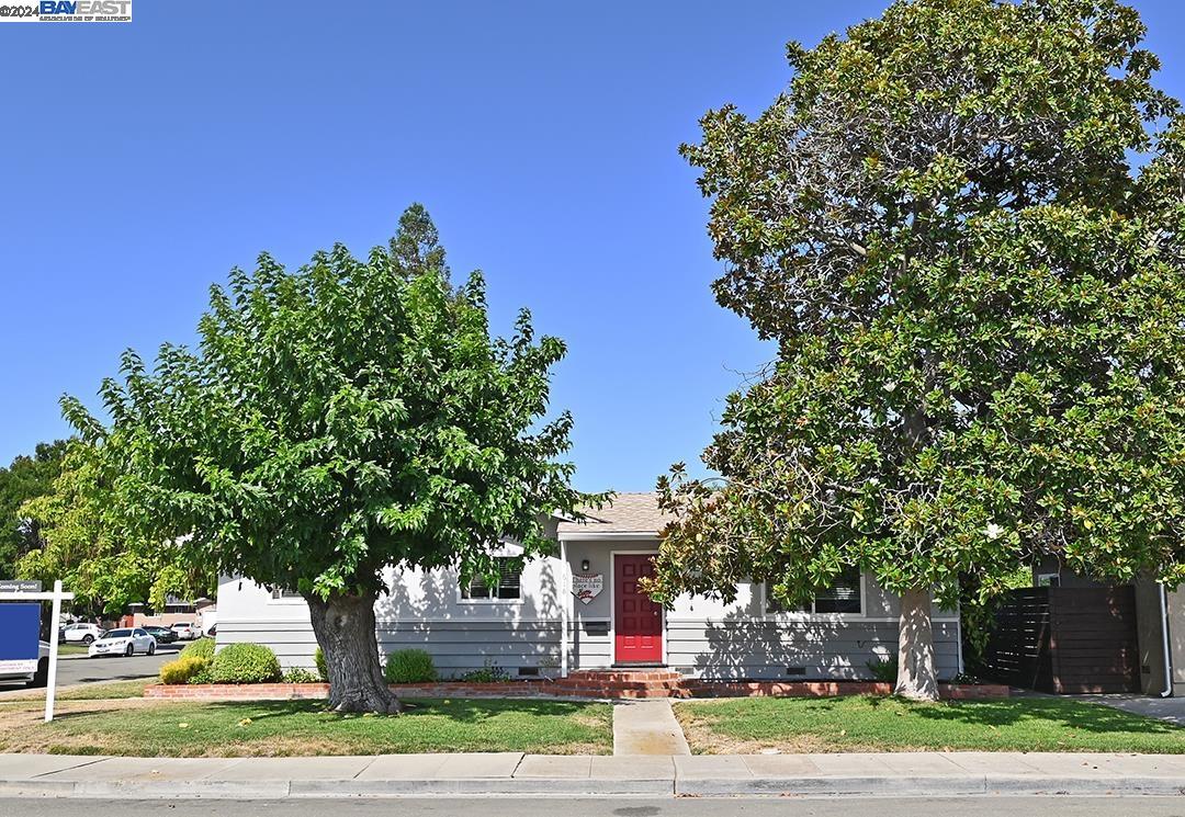 618 Falcon Way
