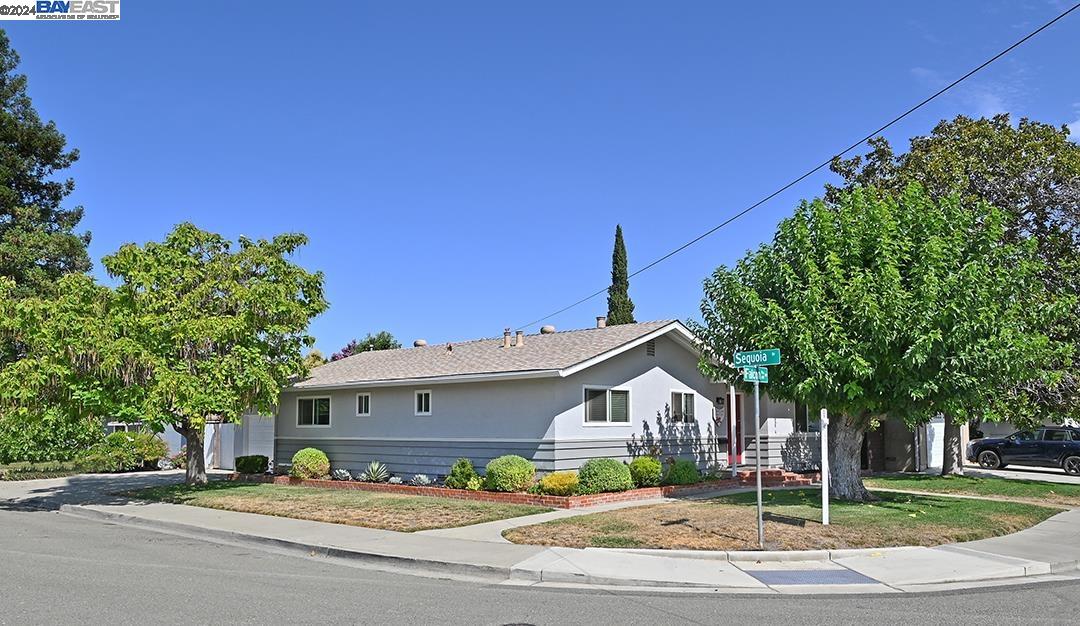 618 Falcon Way