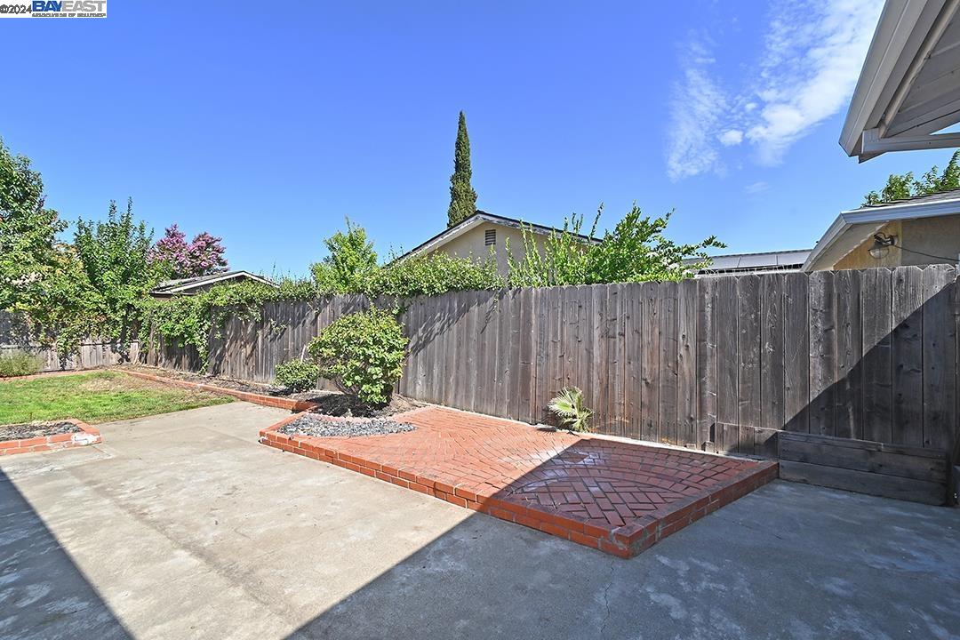 618 Falcon Way