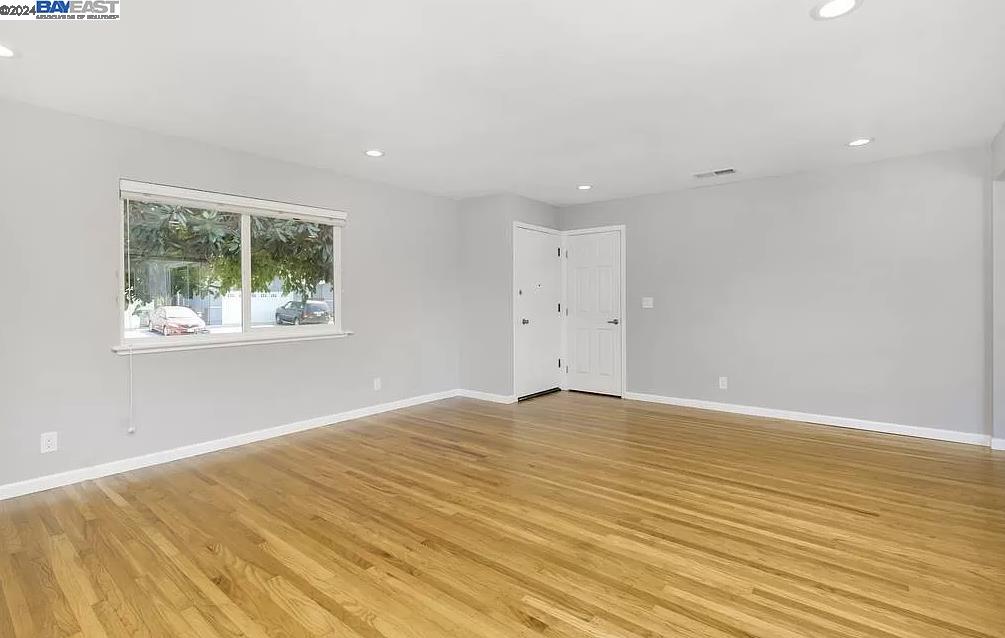 618 Falcon Way