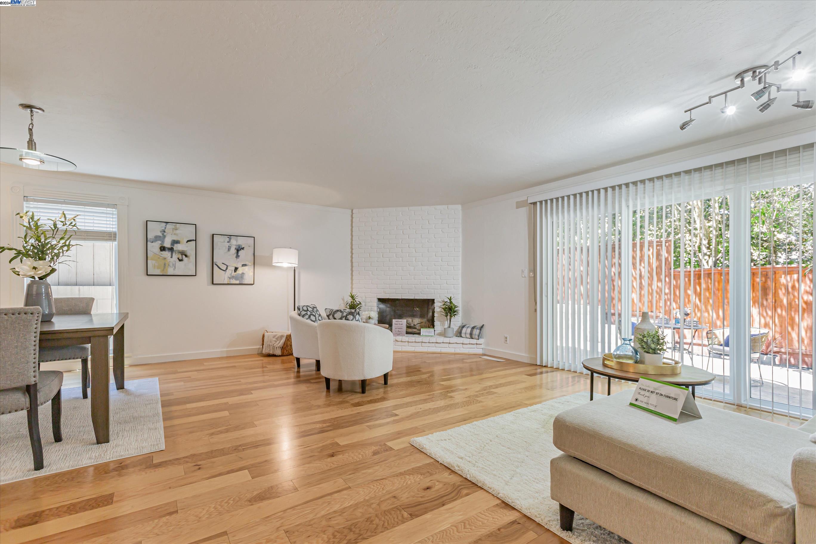 2129 Ascot Drive # 18