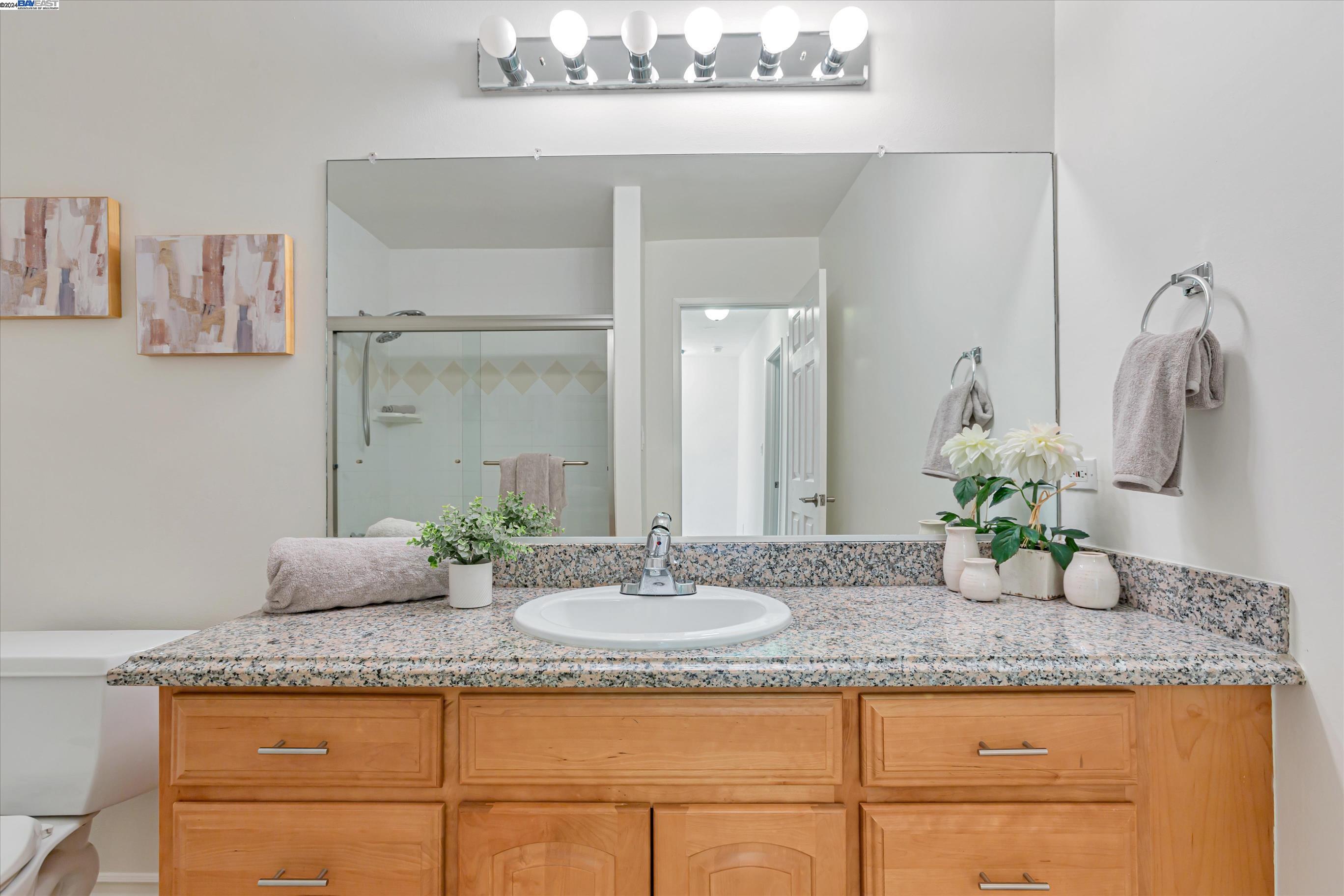 2129 Ascot Drive # 18