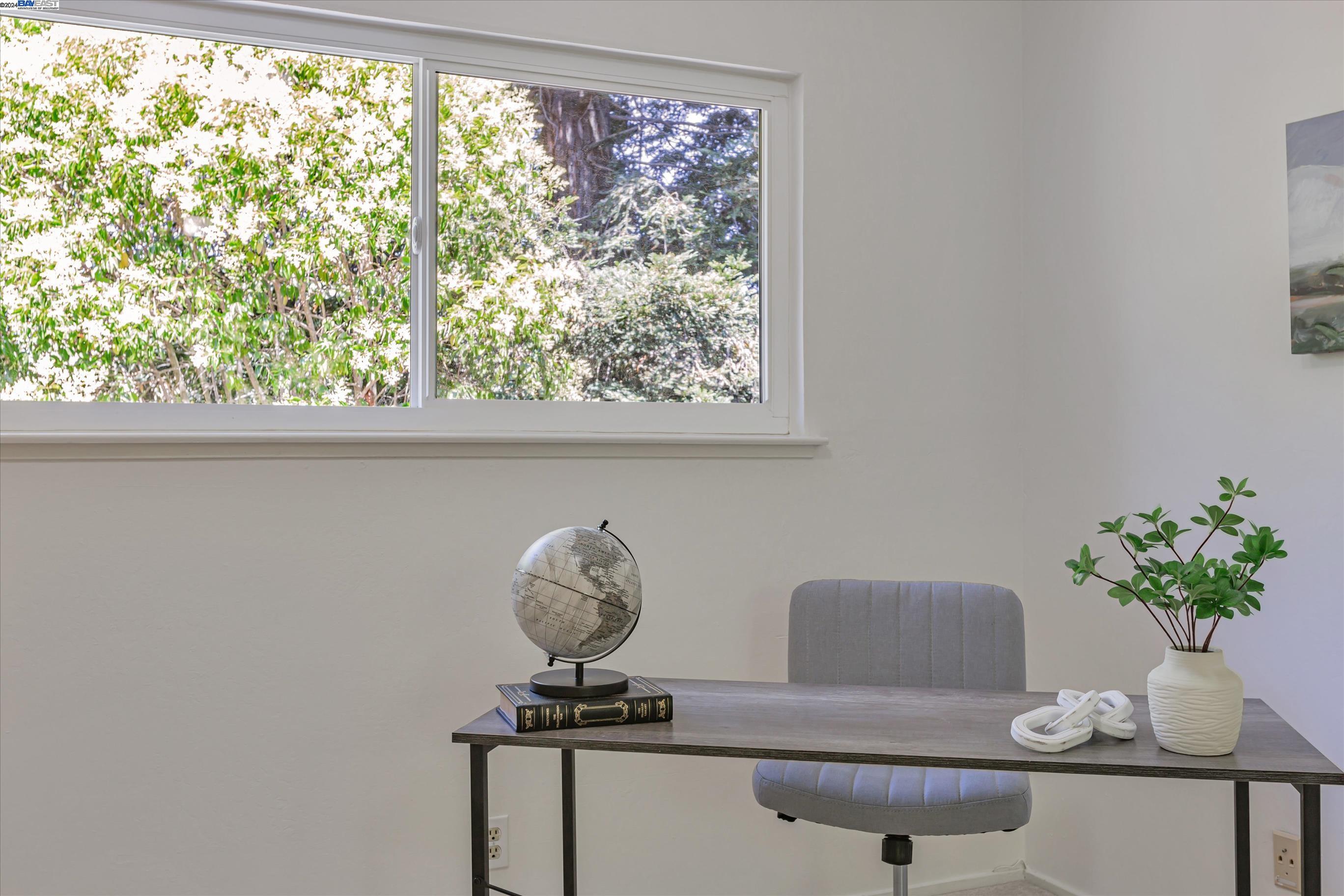 2129 Ascot Drive # 18