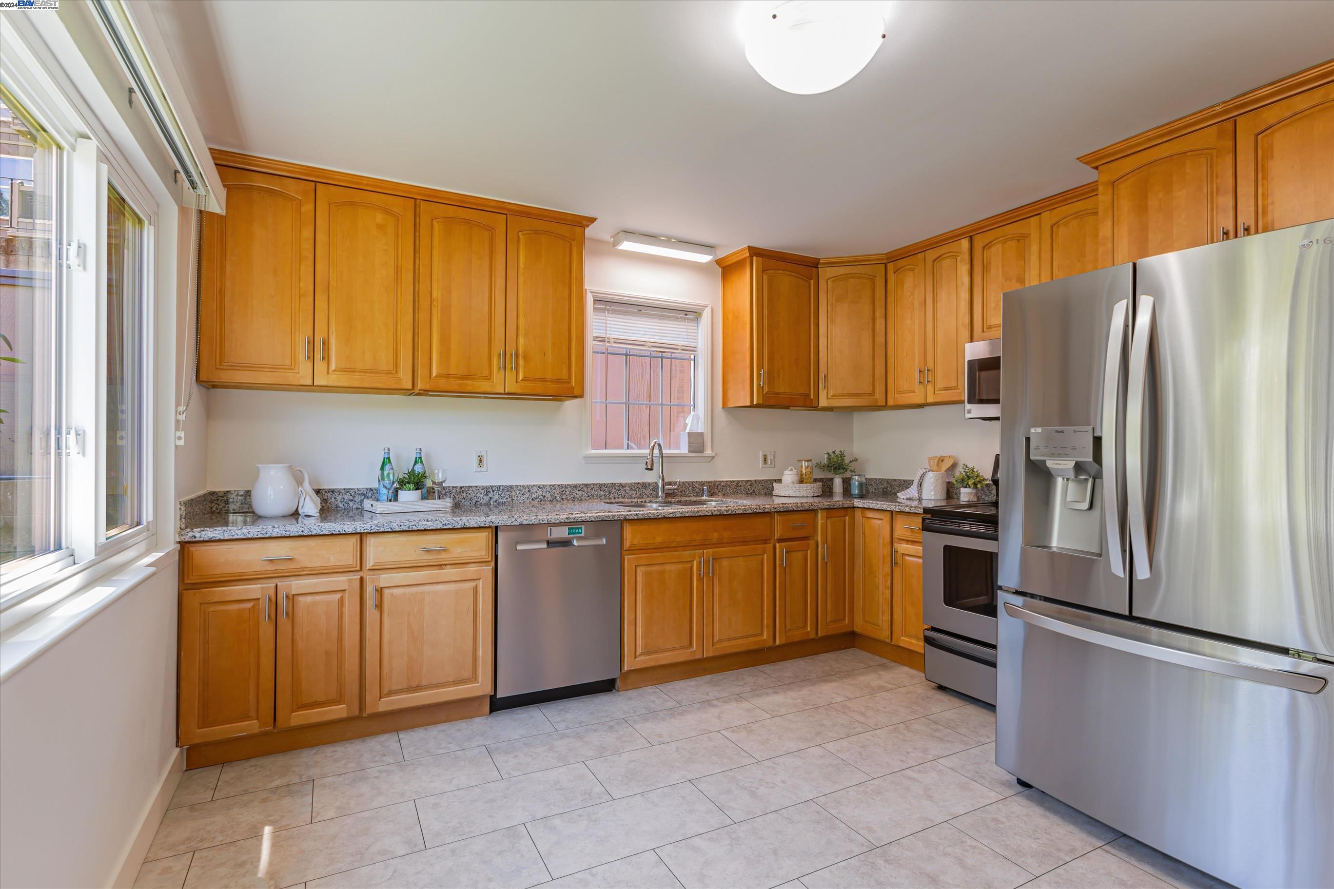 2129 Ascot Drive # 18
