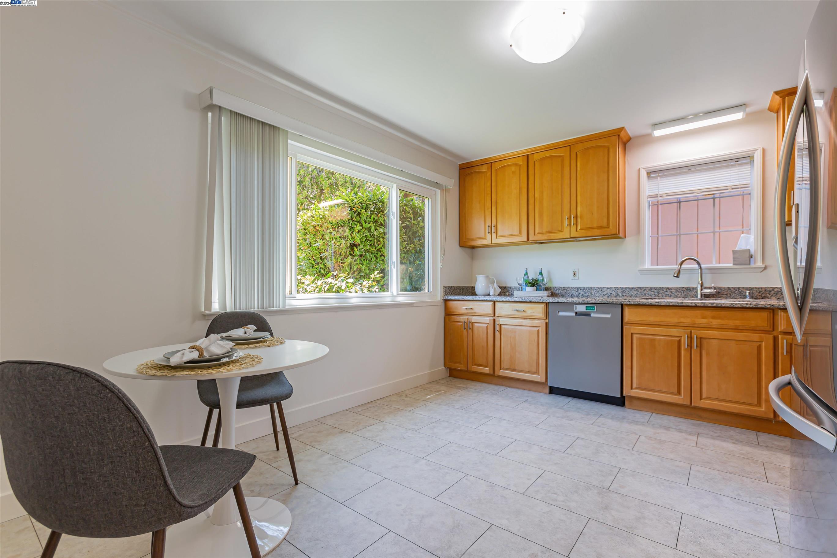 2129 Ascot Drive # 18