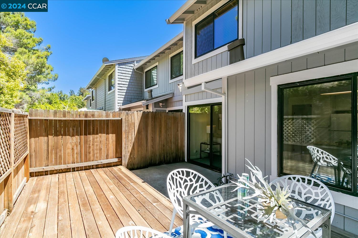 2259 Clearview Cir