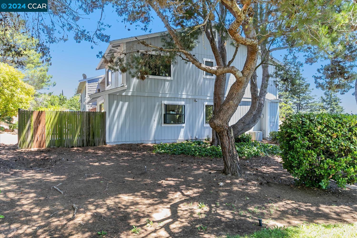 2259 Clearview Cir