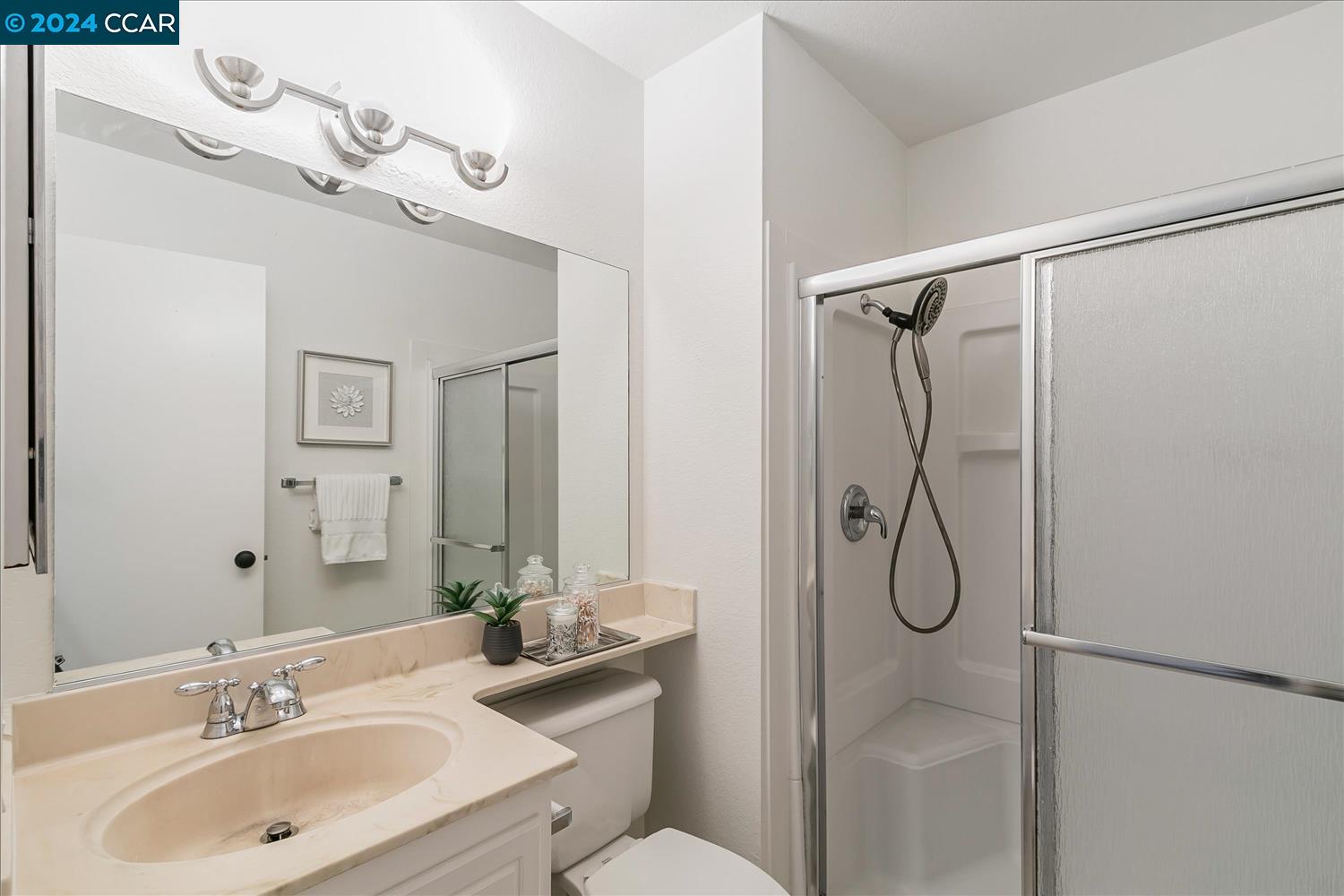 2259 Clearview Cir