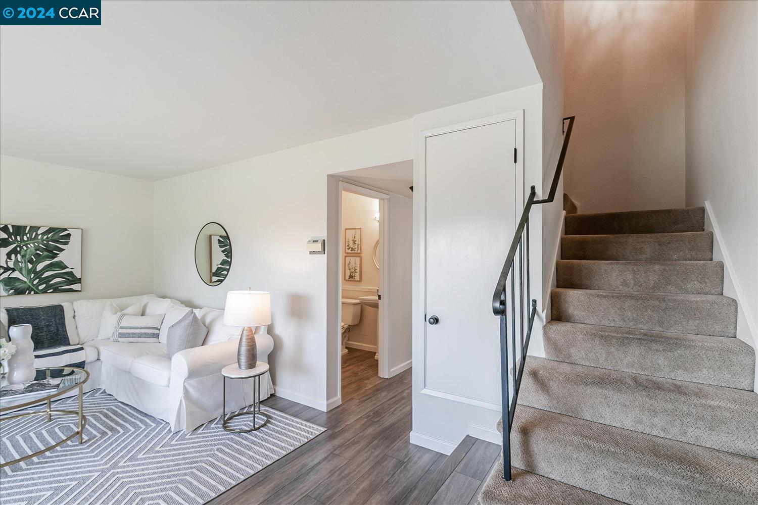 2259 Clearview Cir