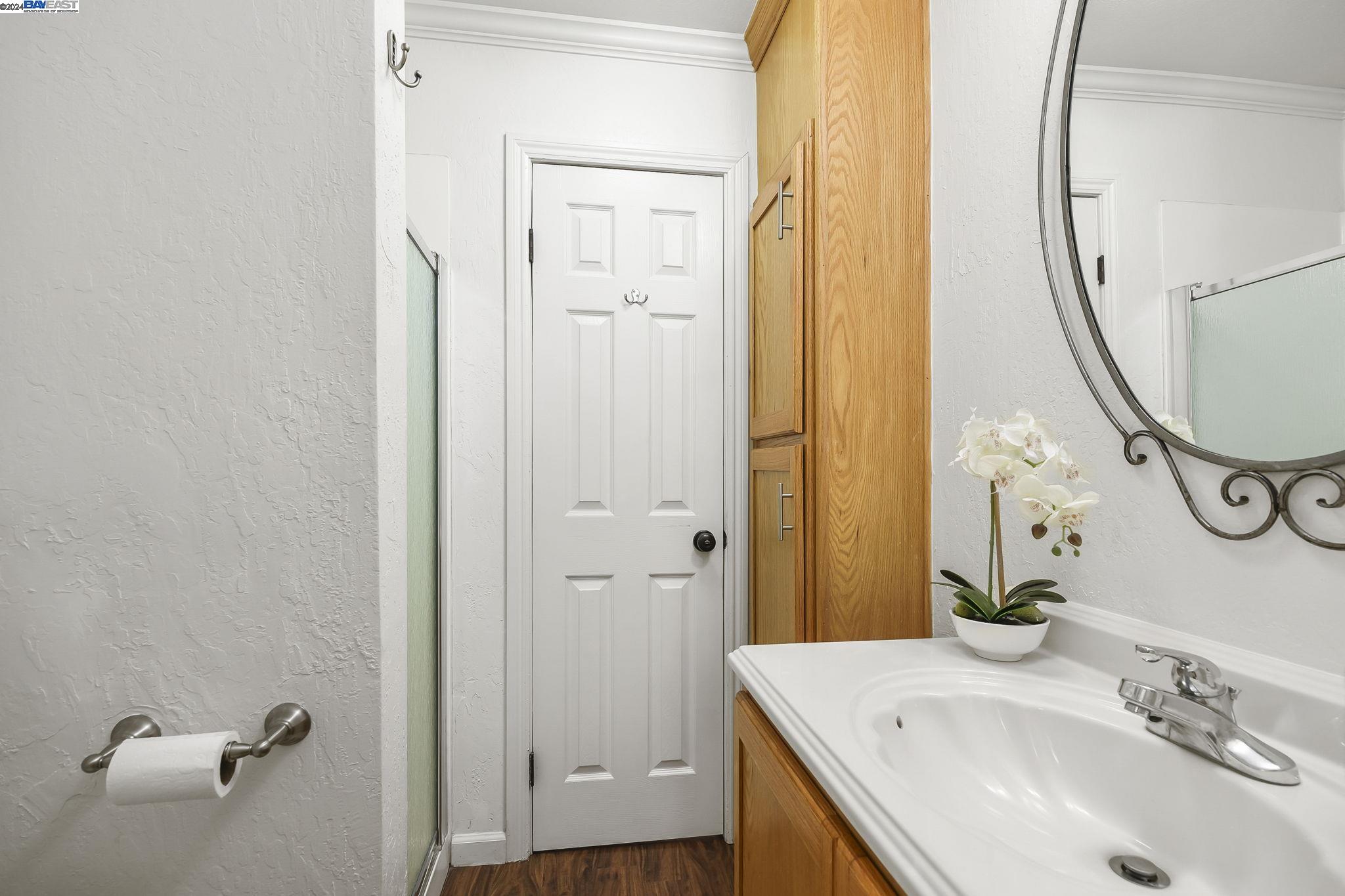 3231 Vineyard Ave., #4 # 4
