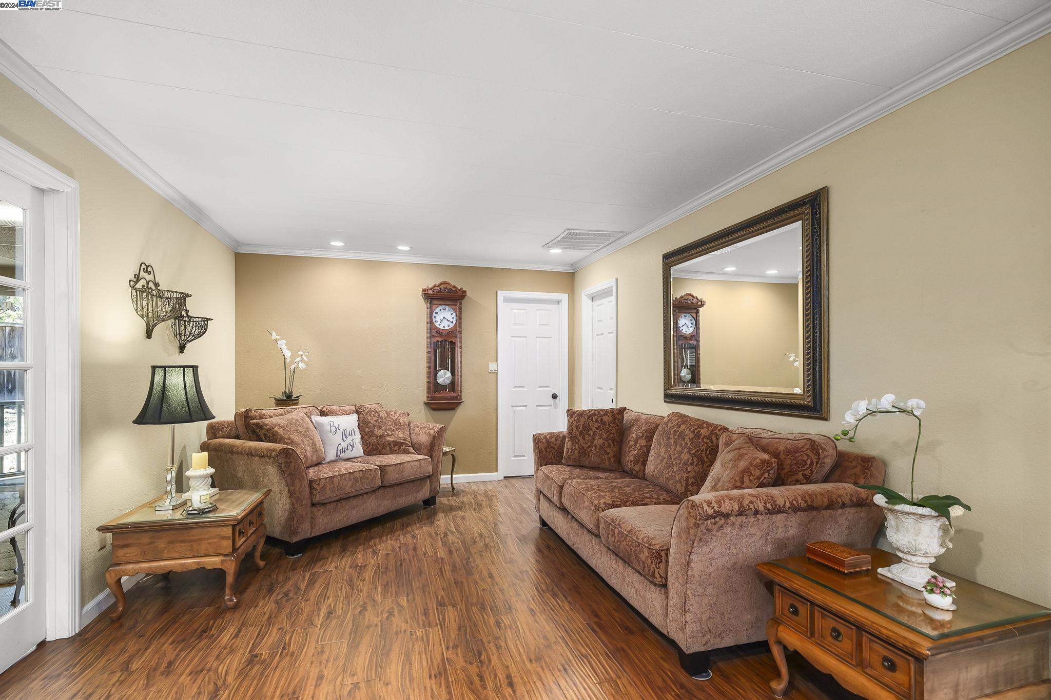 3231 Vineyard Ave., #4 # 4