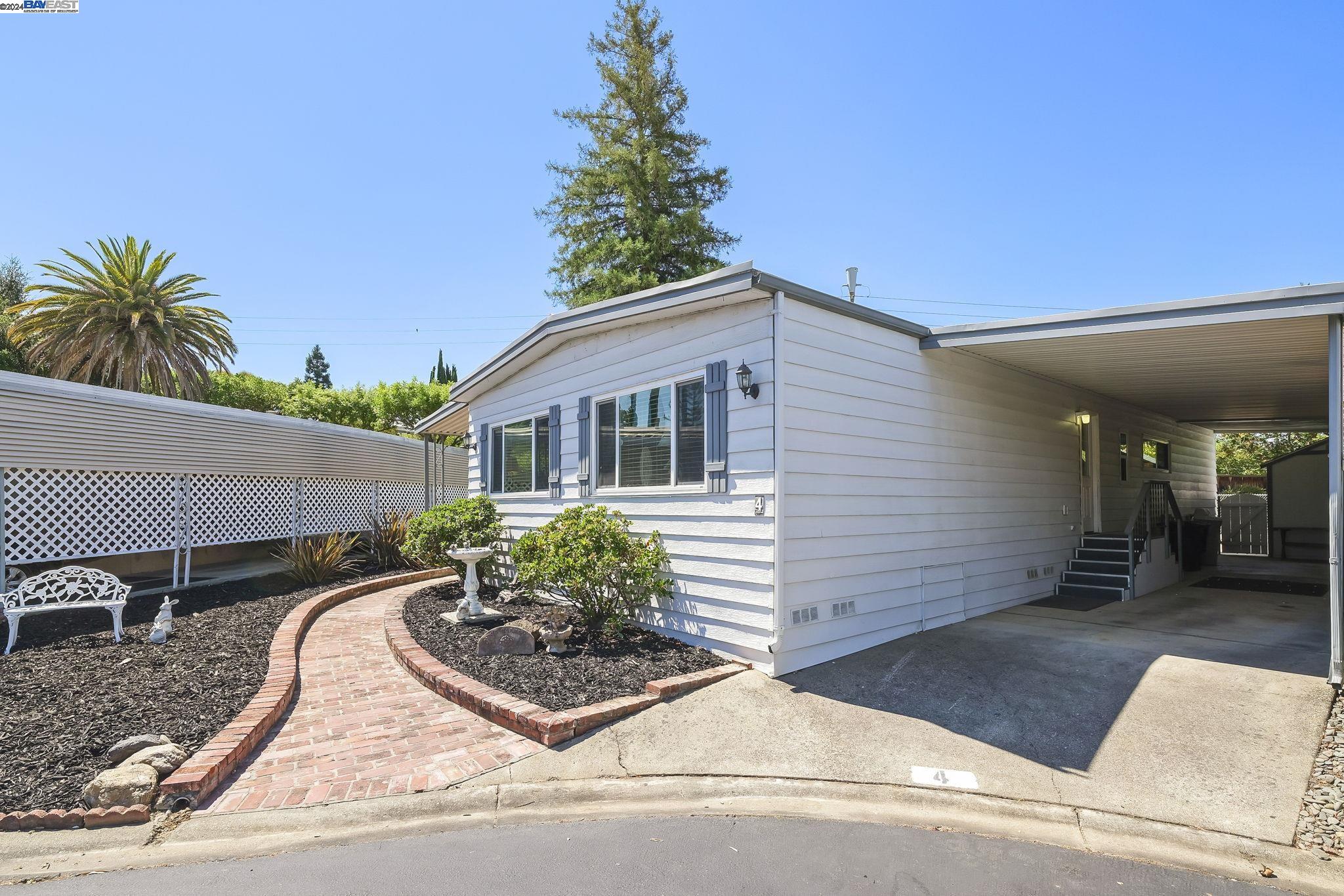 3231 Vineyard Ave., #4 # 4