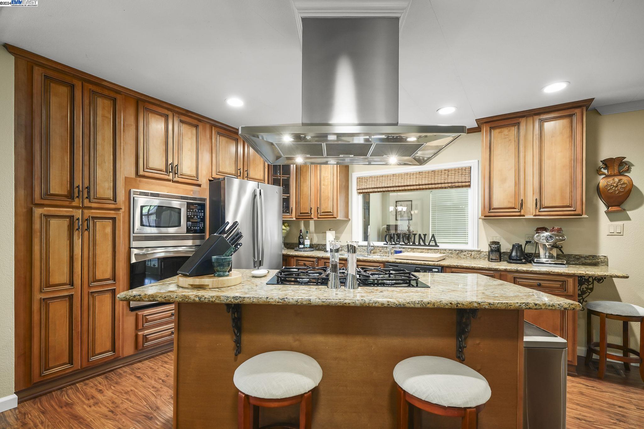 3231 Vineyard Ave., #4 # 4
