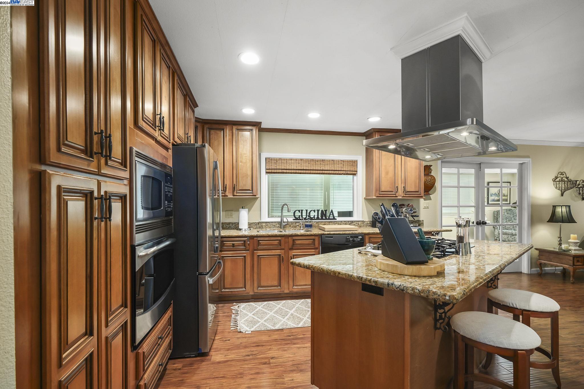 3231 Vineyard Ave., #4 # 4
