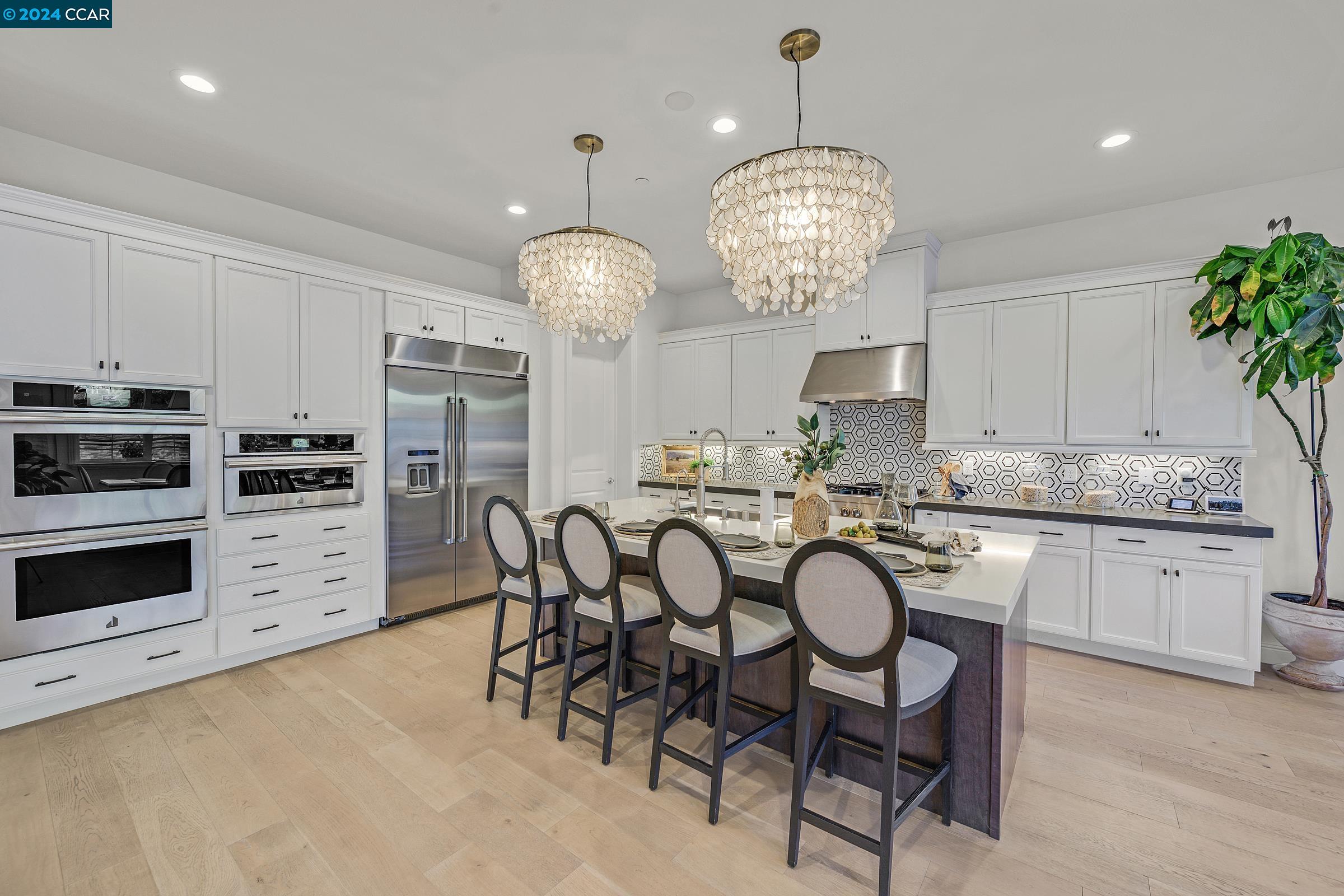 3002 Delamar Dr