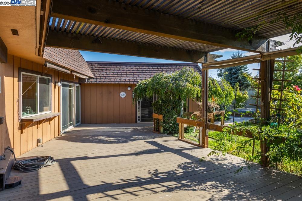 4511 Hillsborough Dr