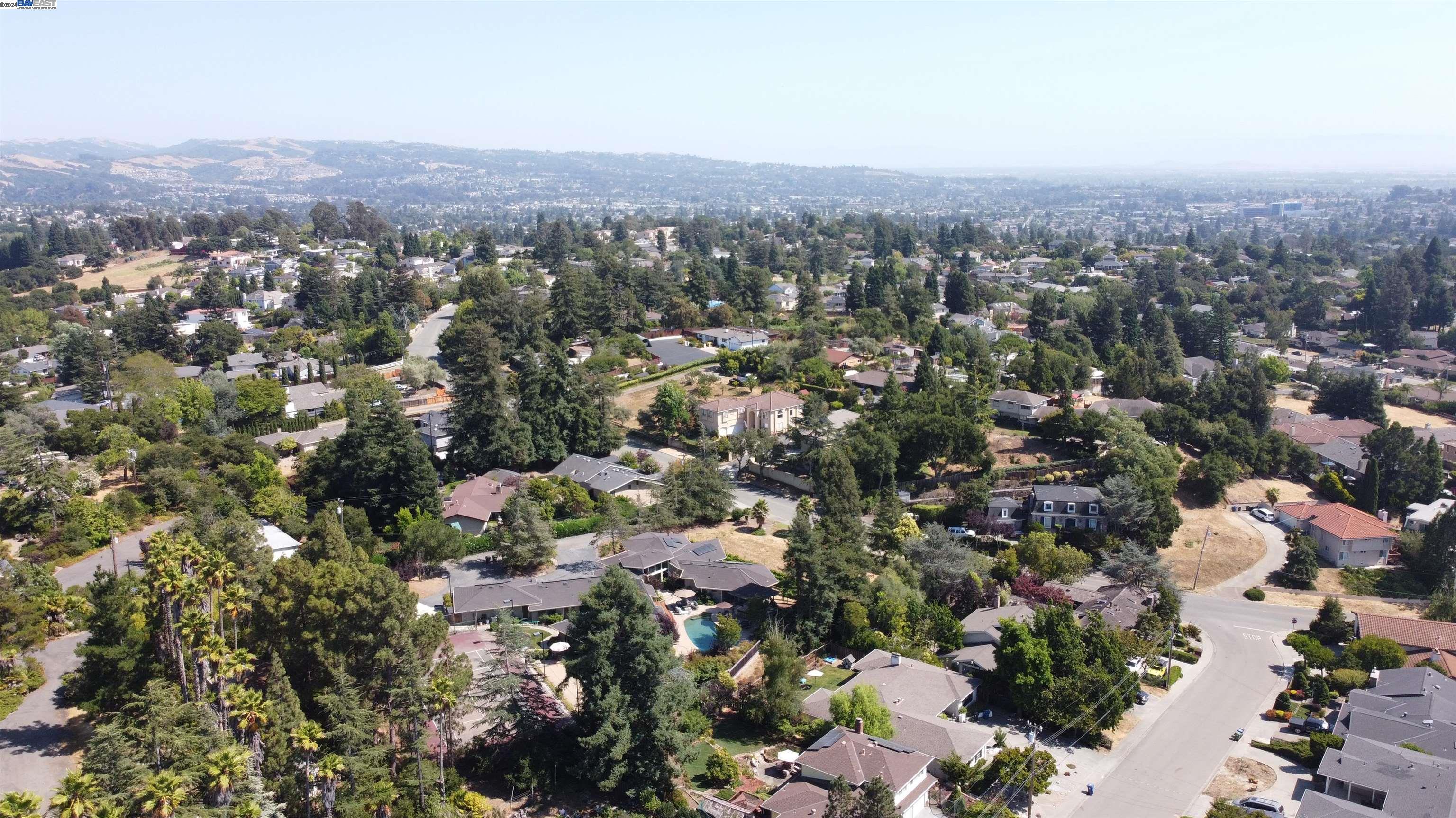 4511 Hillsborough Dr