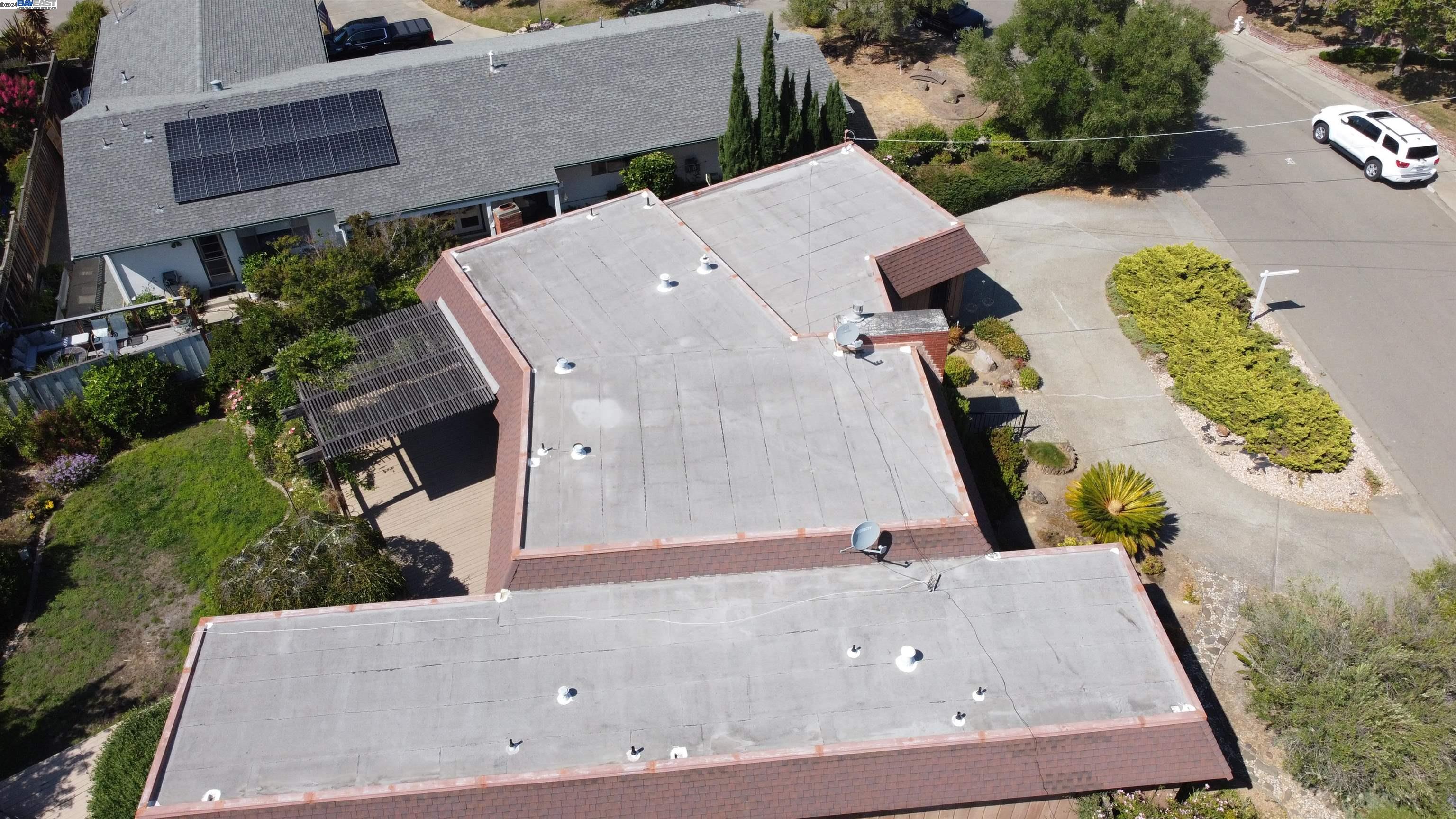 4511 Hillsborough Dr