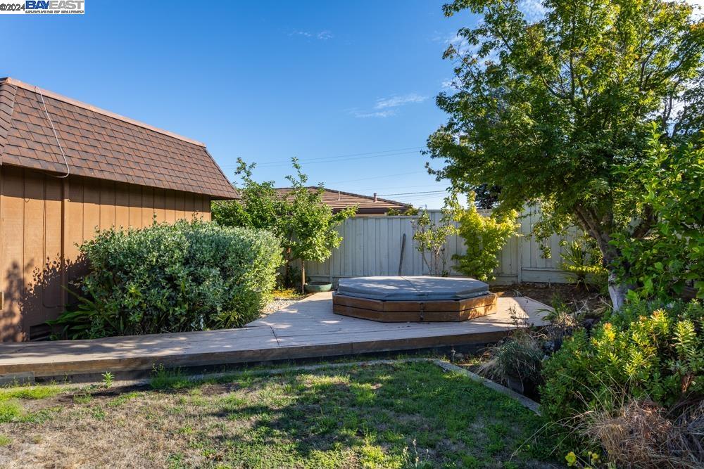 4511 Hillsborough Dr