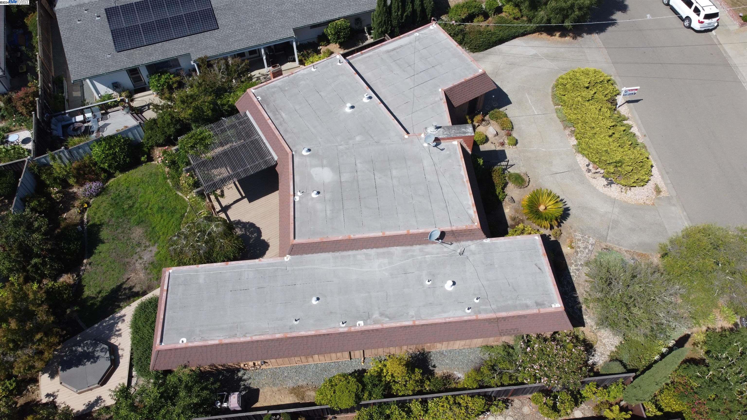 4511 Hillsborough Dr