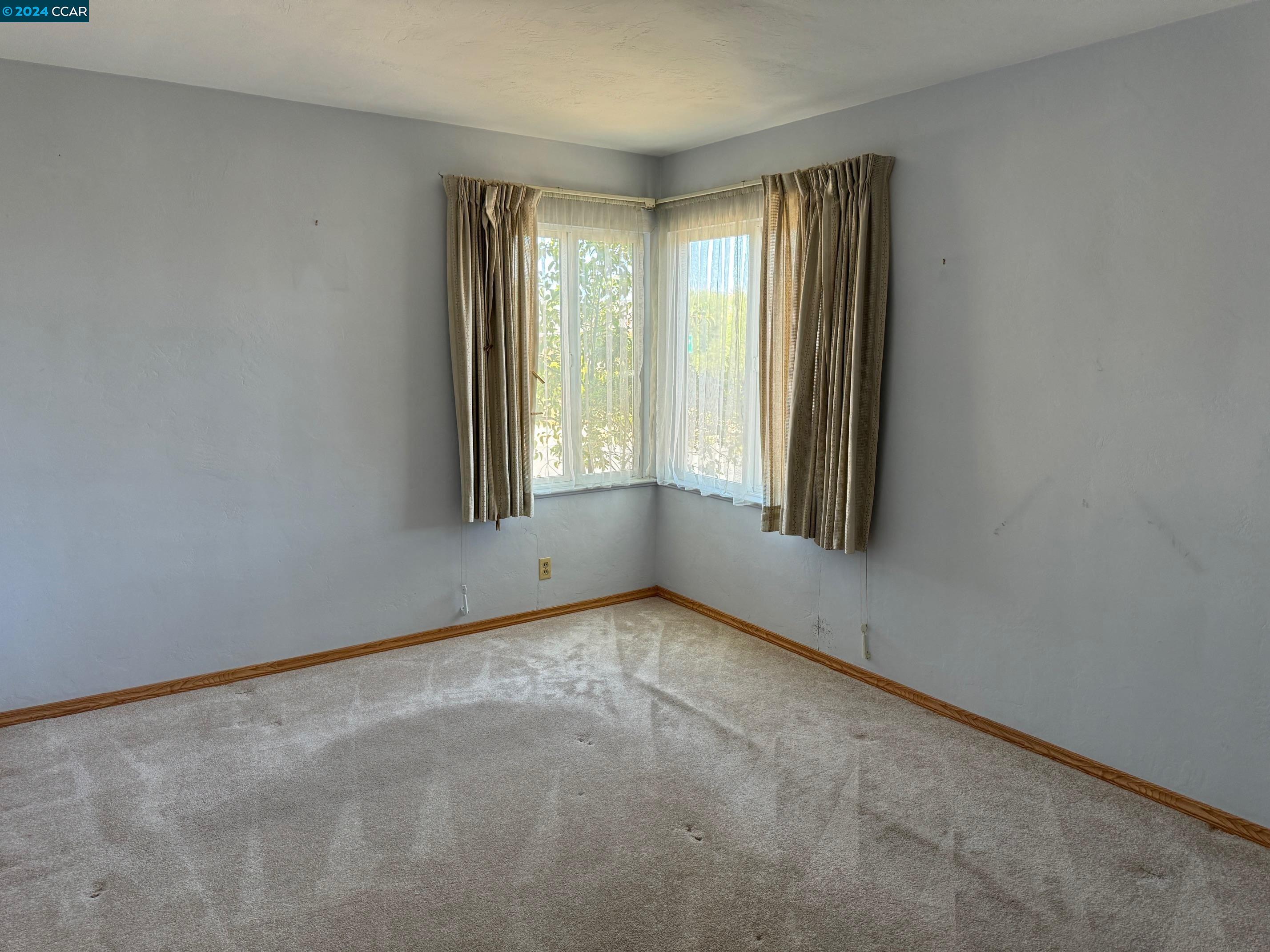 2054 Carmel Dr