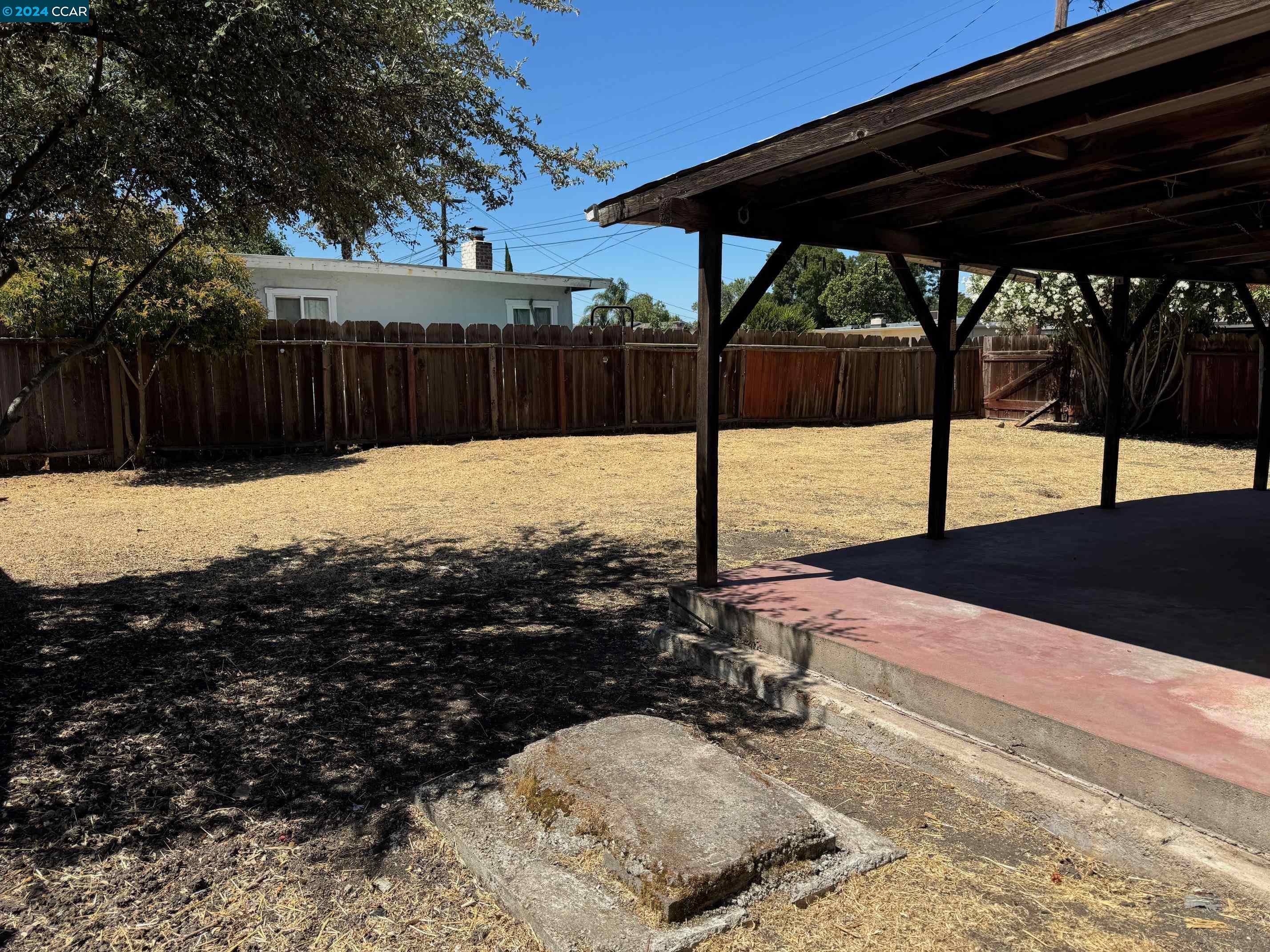 2054 Carmel Dr