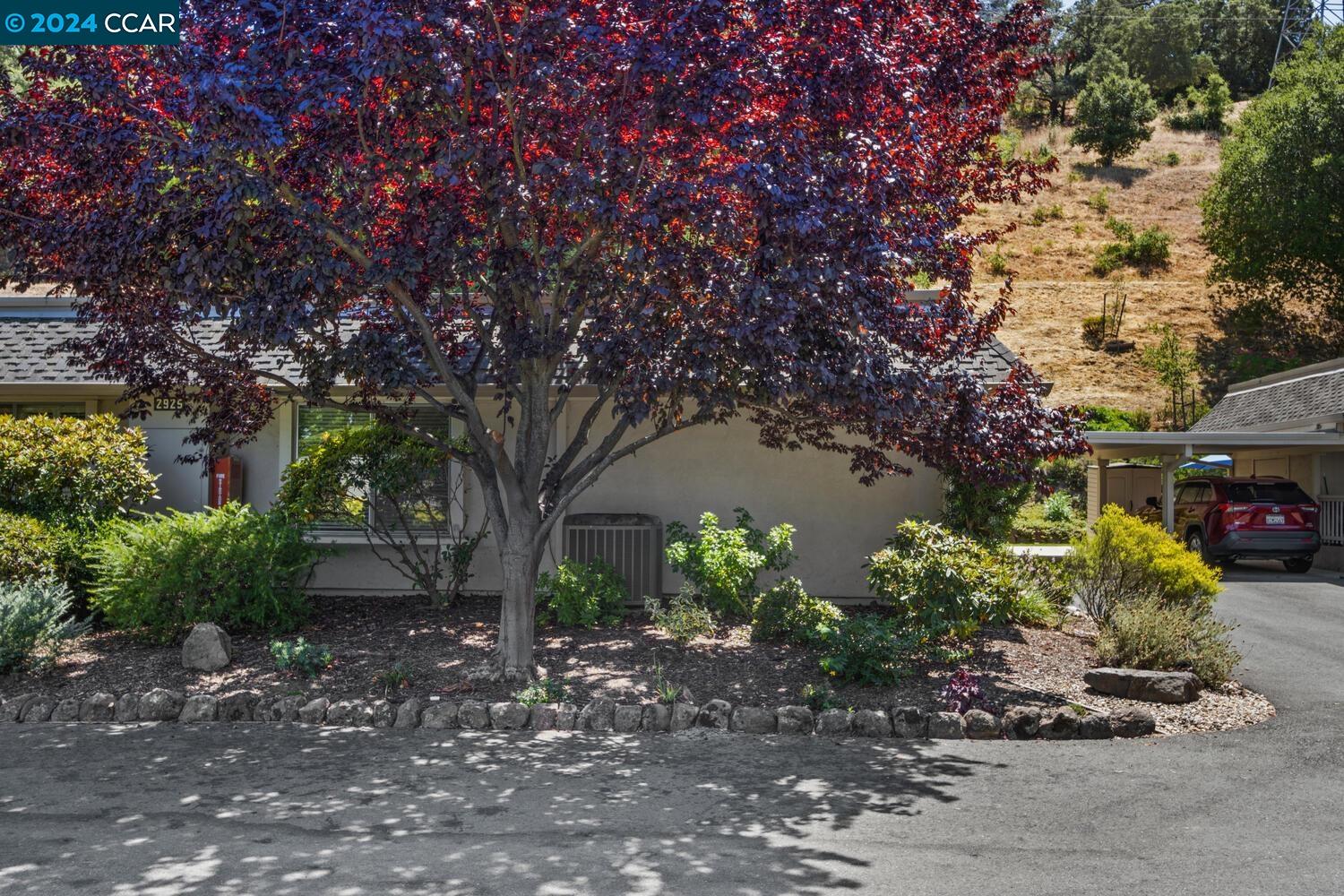 2925 Ptarmigan Dr # 2