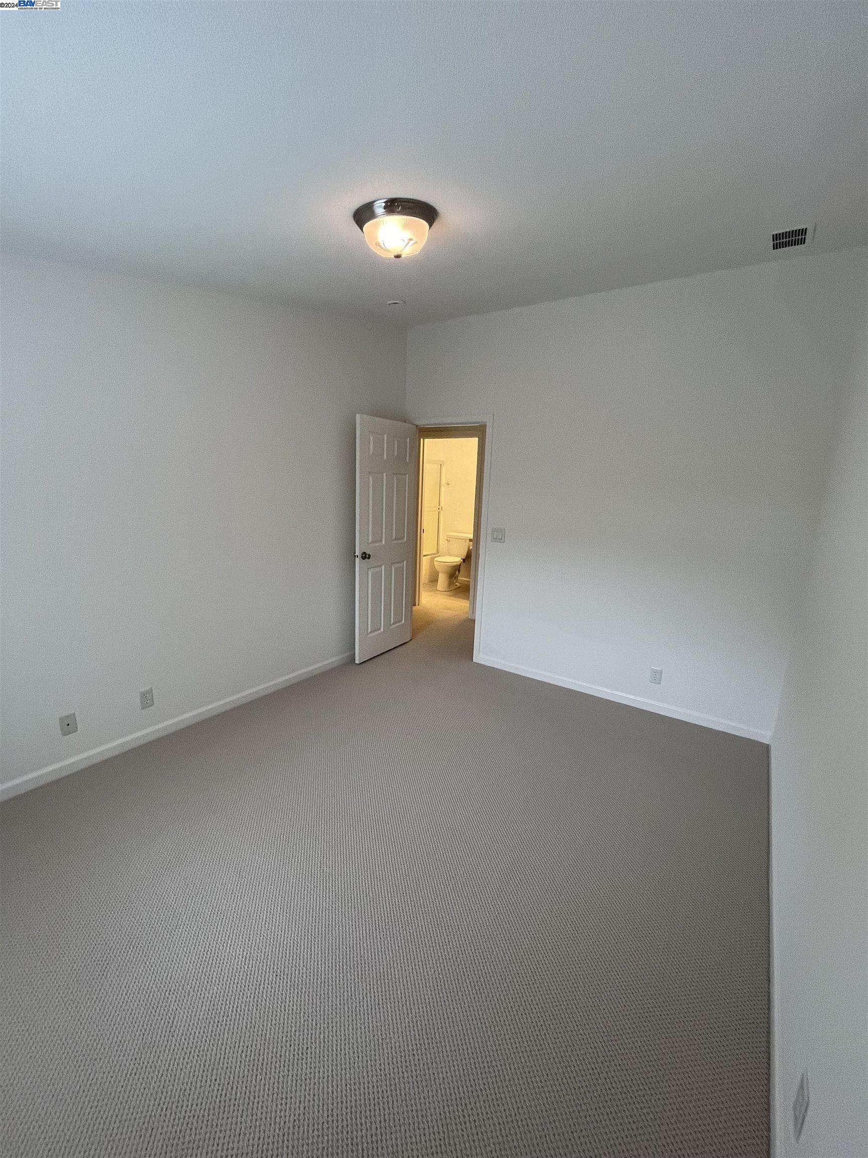 1366 Buckingham Way # 1