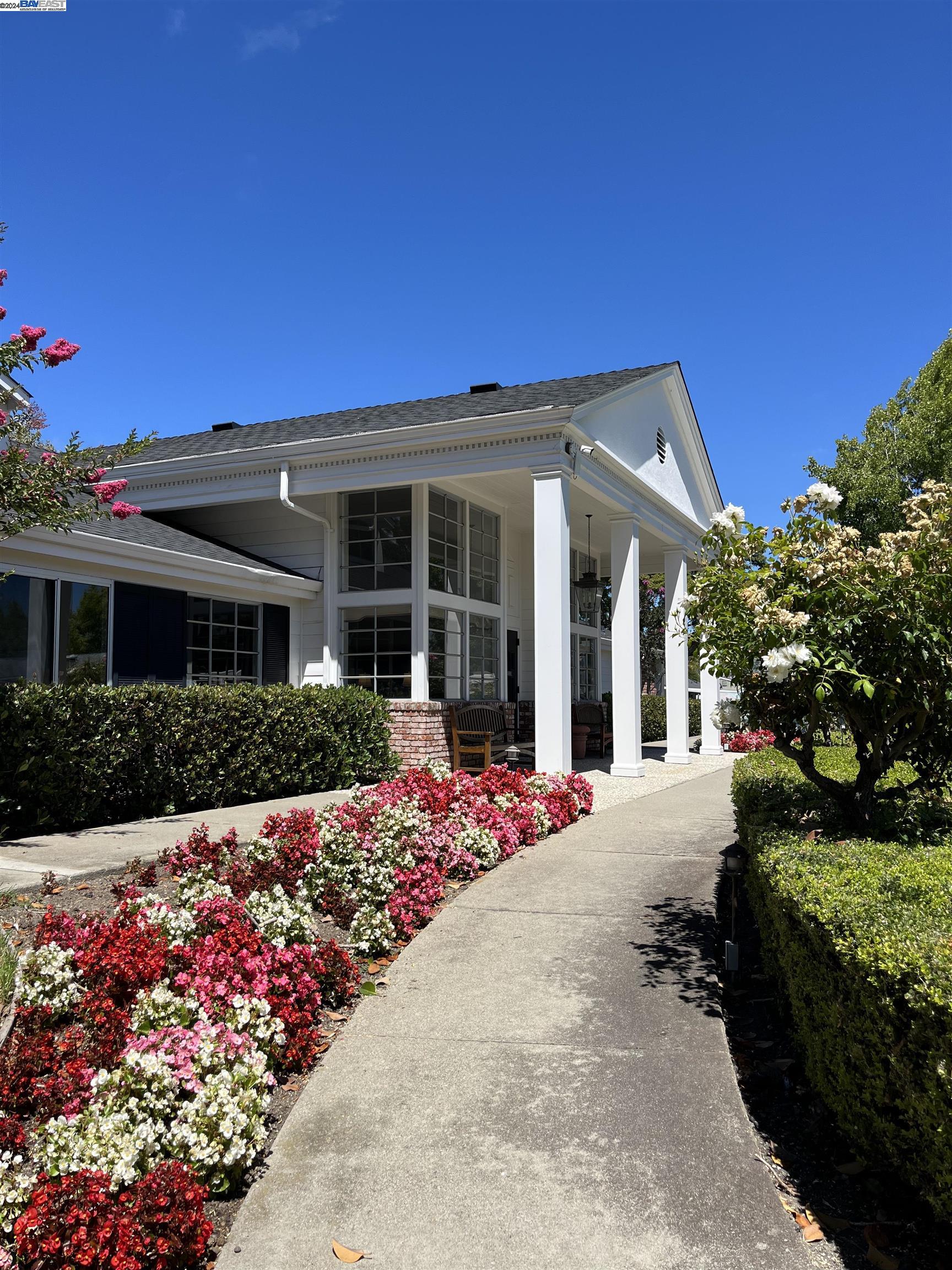1366 Buckingham Way # 1