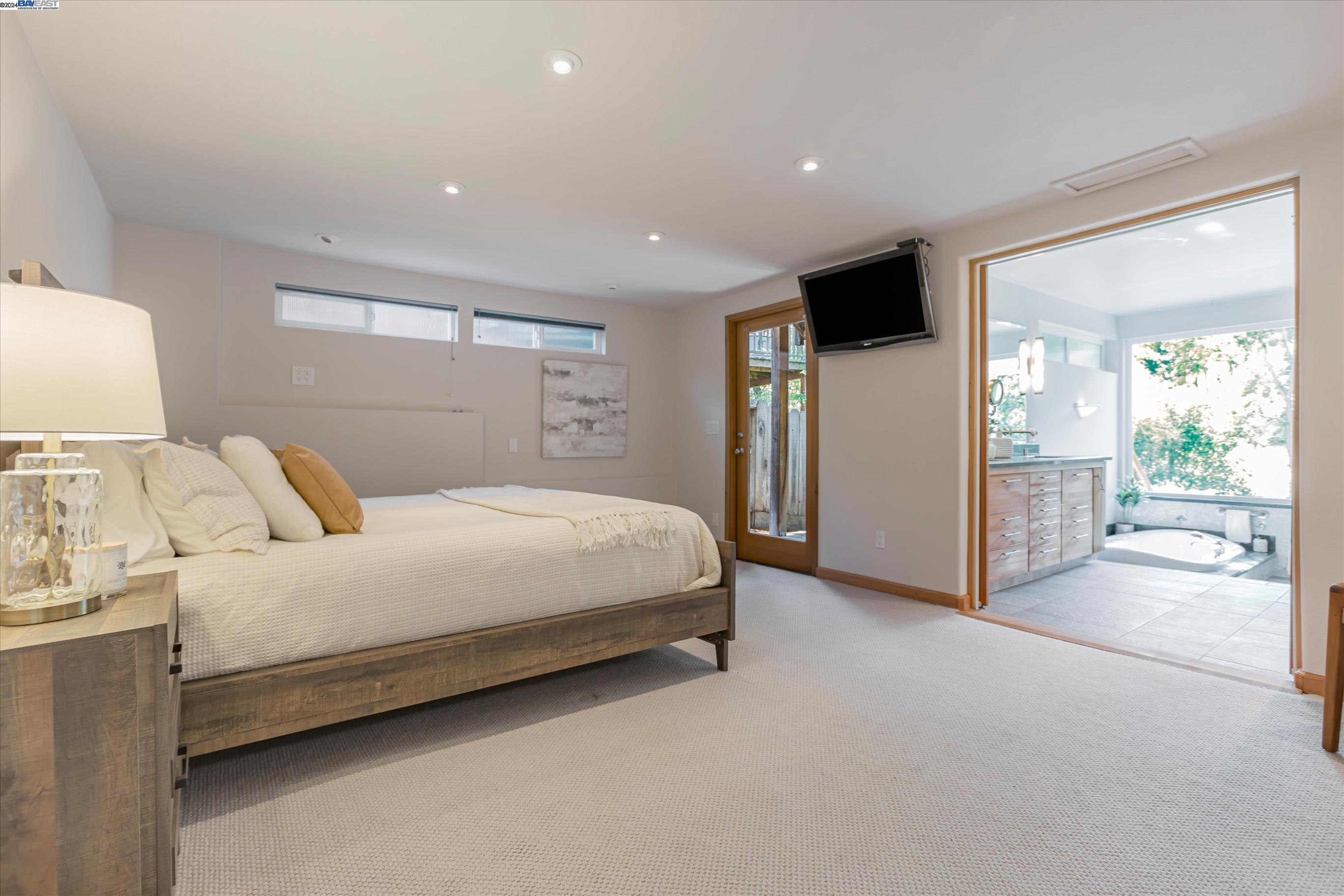 1339 El Curtola Blvd