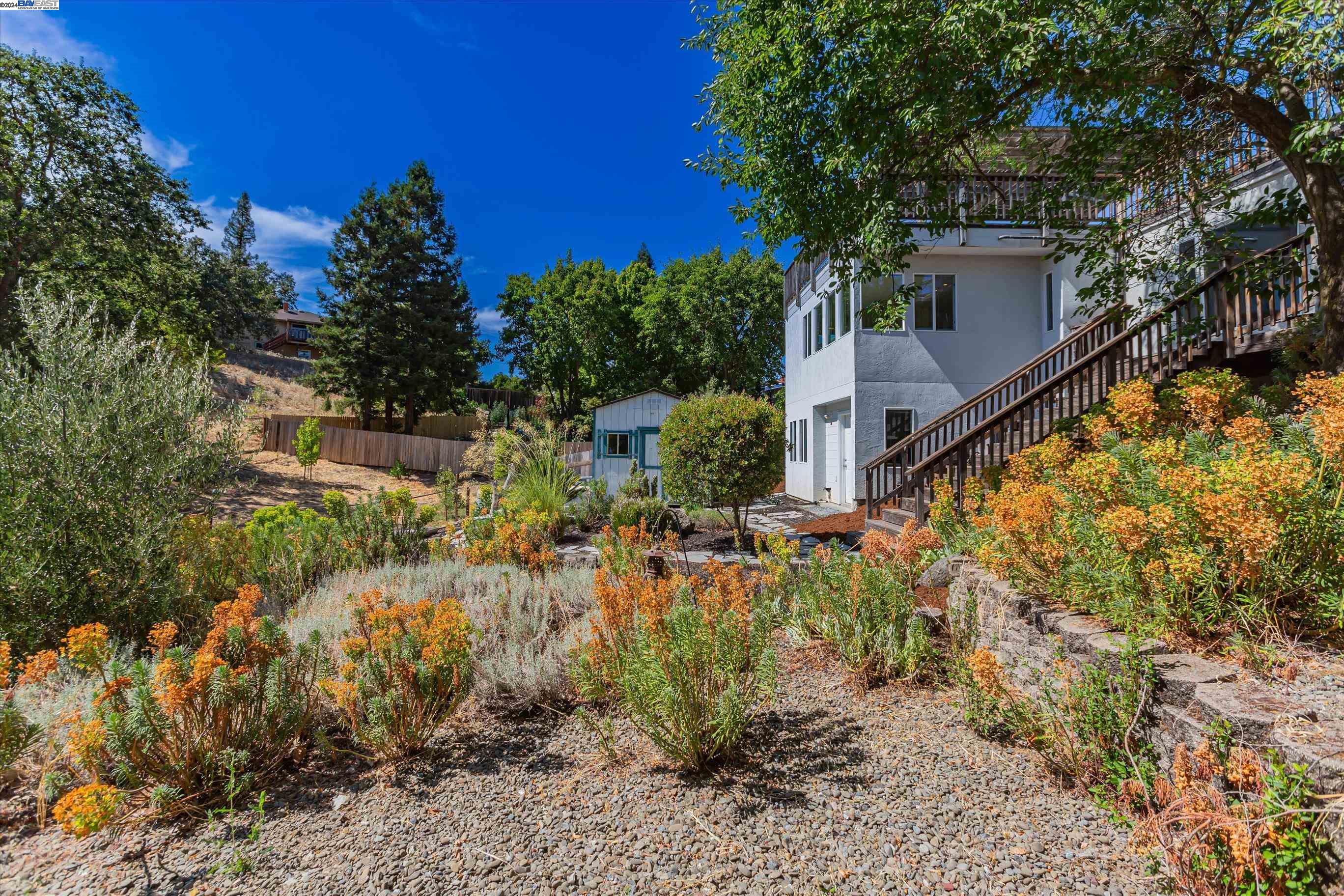 1339 El Curtola Blvd