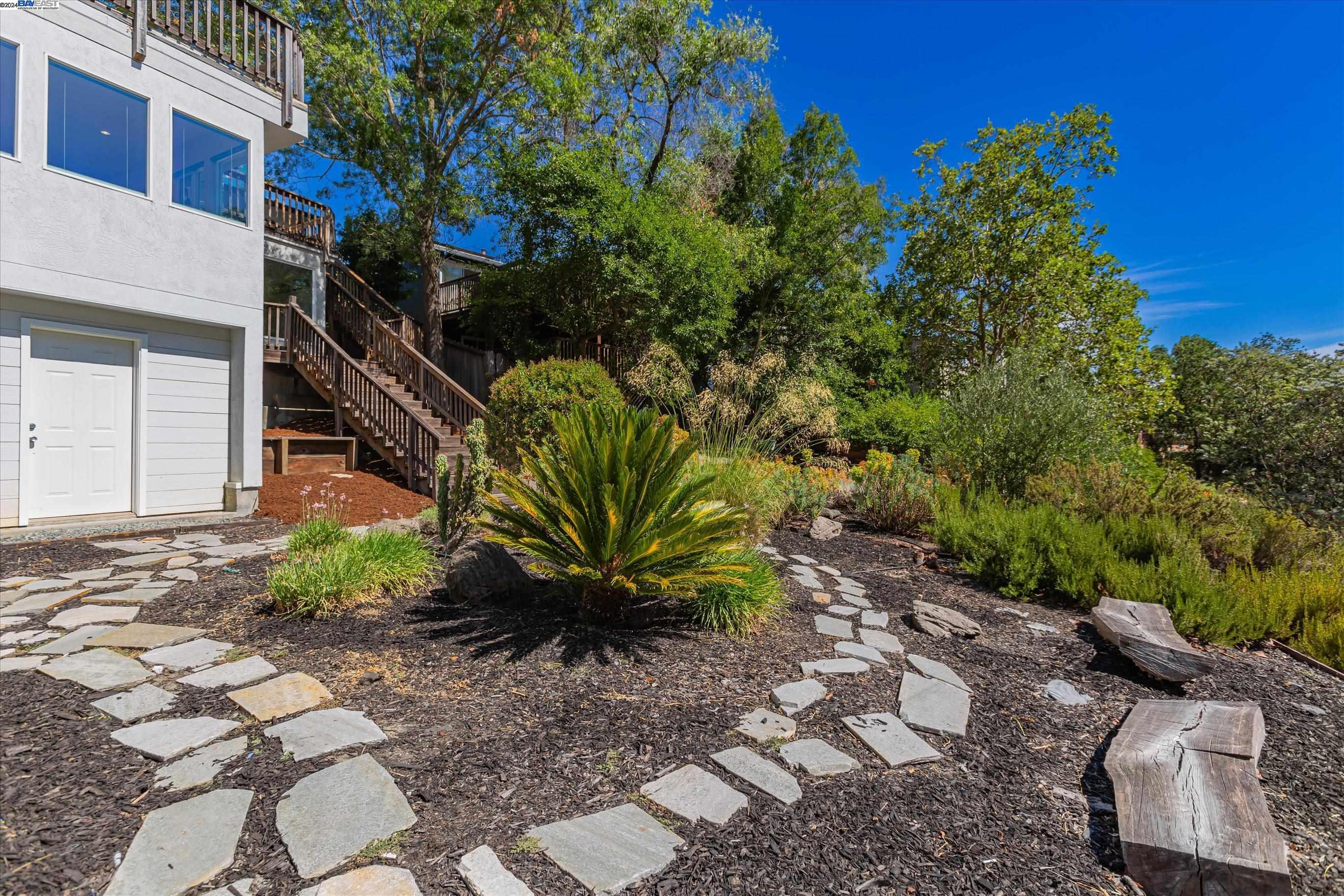 1339 El Curtola Blvd