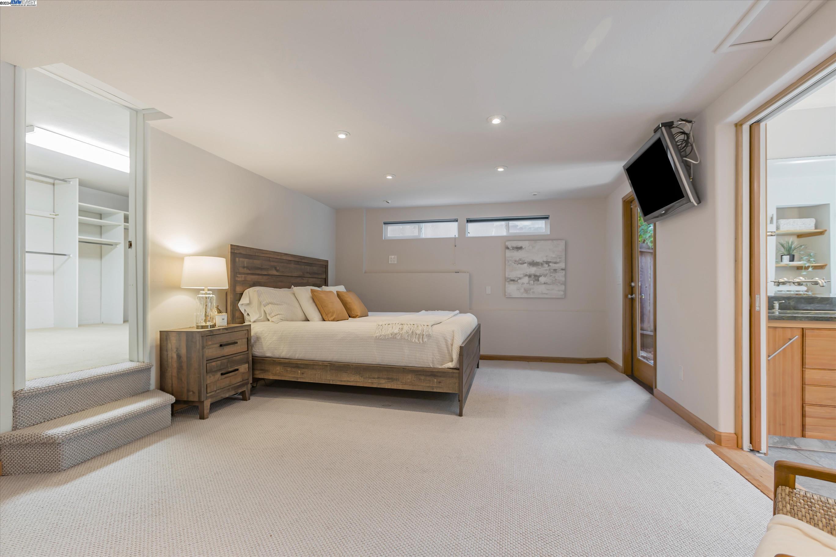 1339 El Curtola Blvd