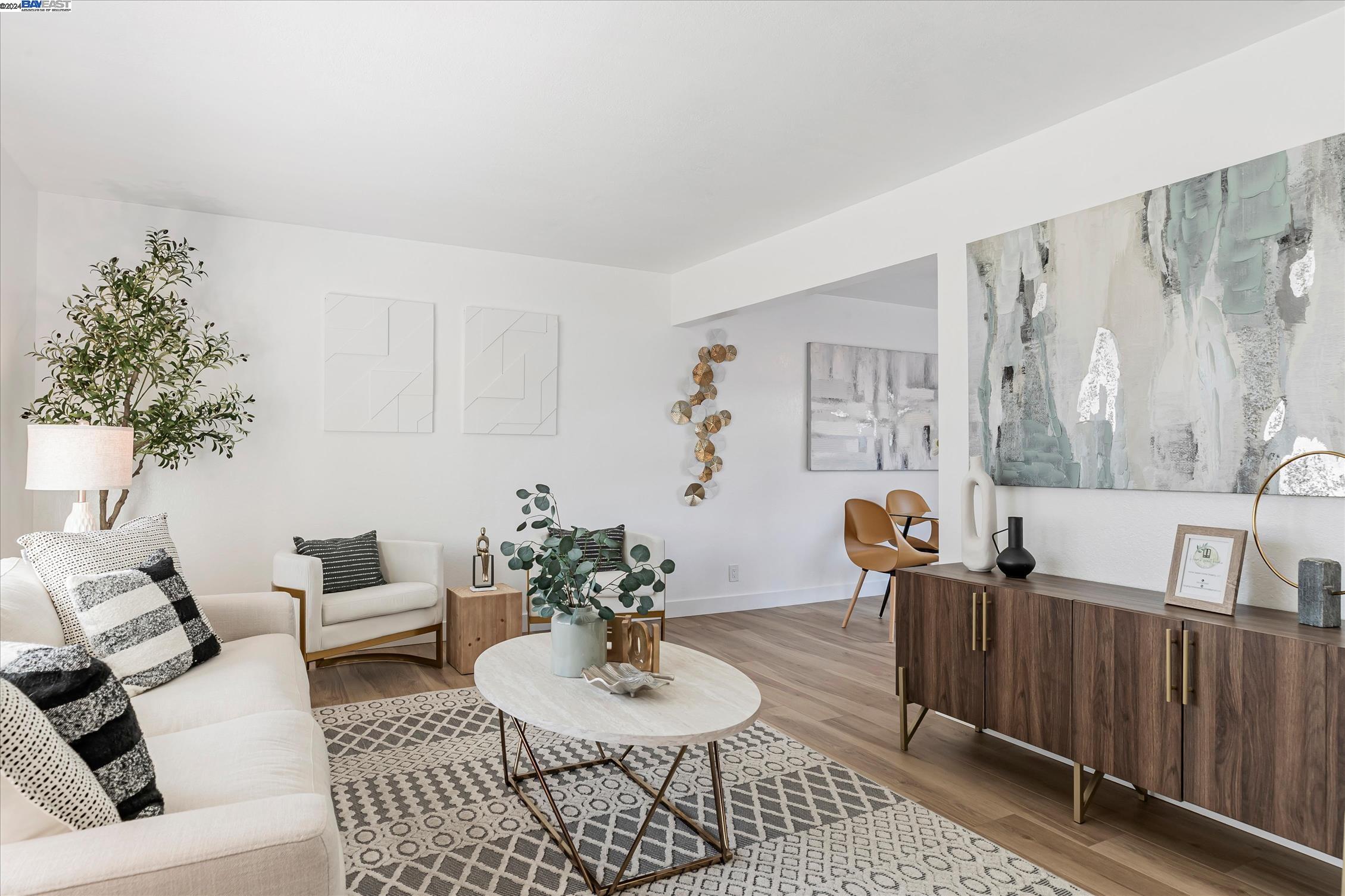 4789 Saginaw Cir