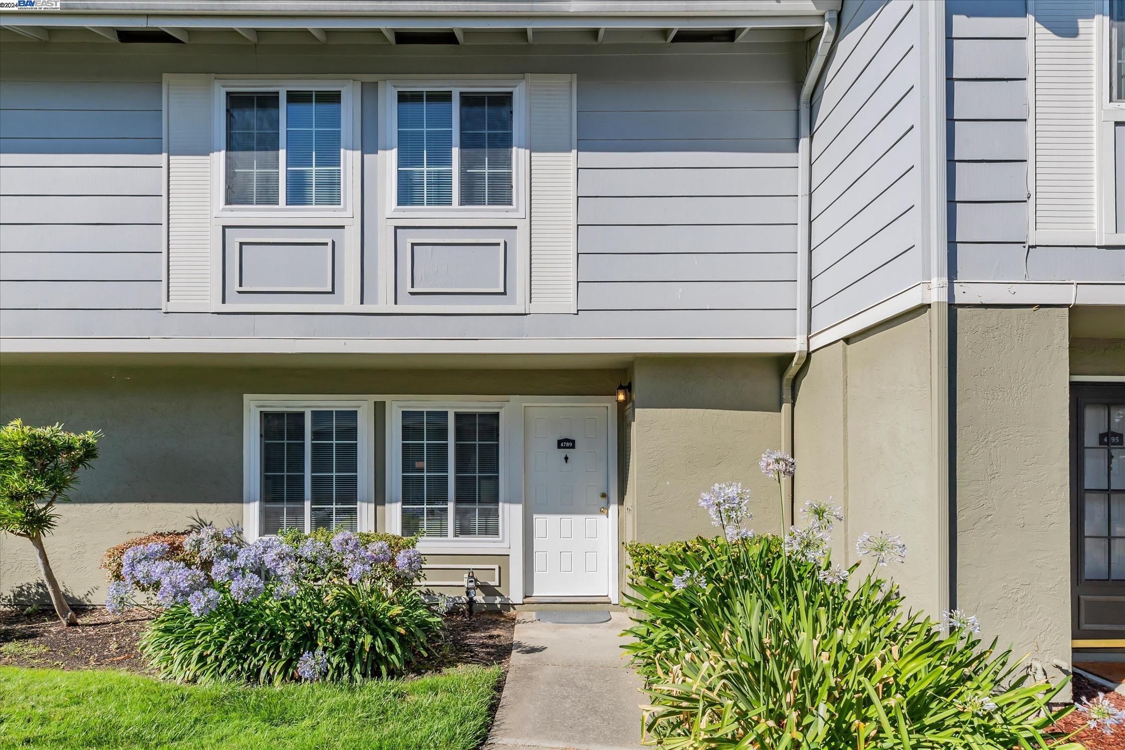 4789 Saginaw Cir