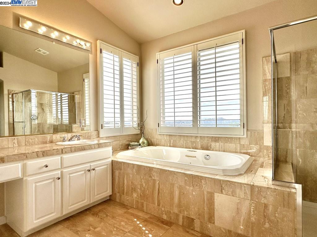 5192 Silver Birch Dr