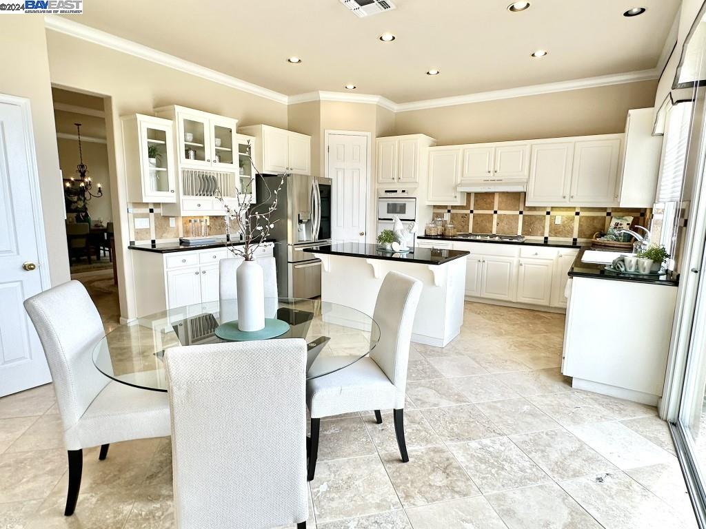 5192 Silver Birch Dr