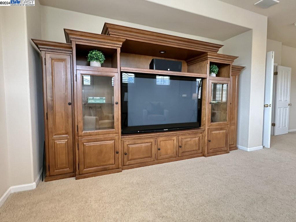 5192 Silver Birch Dr