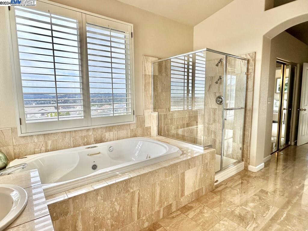 5192 Silver Birch Dr